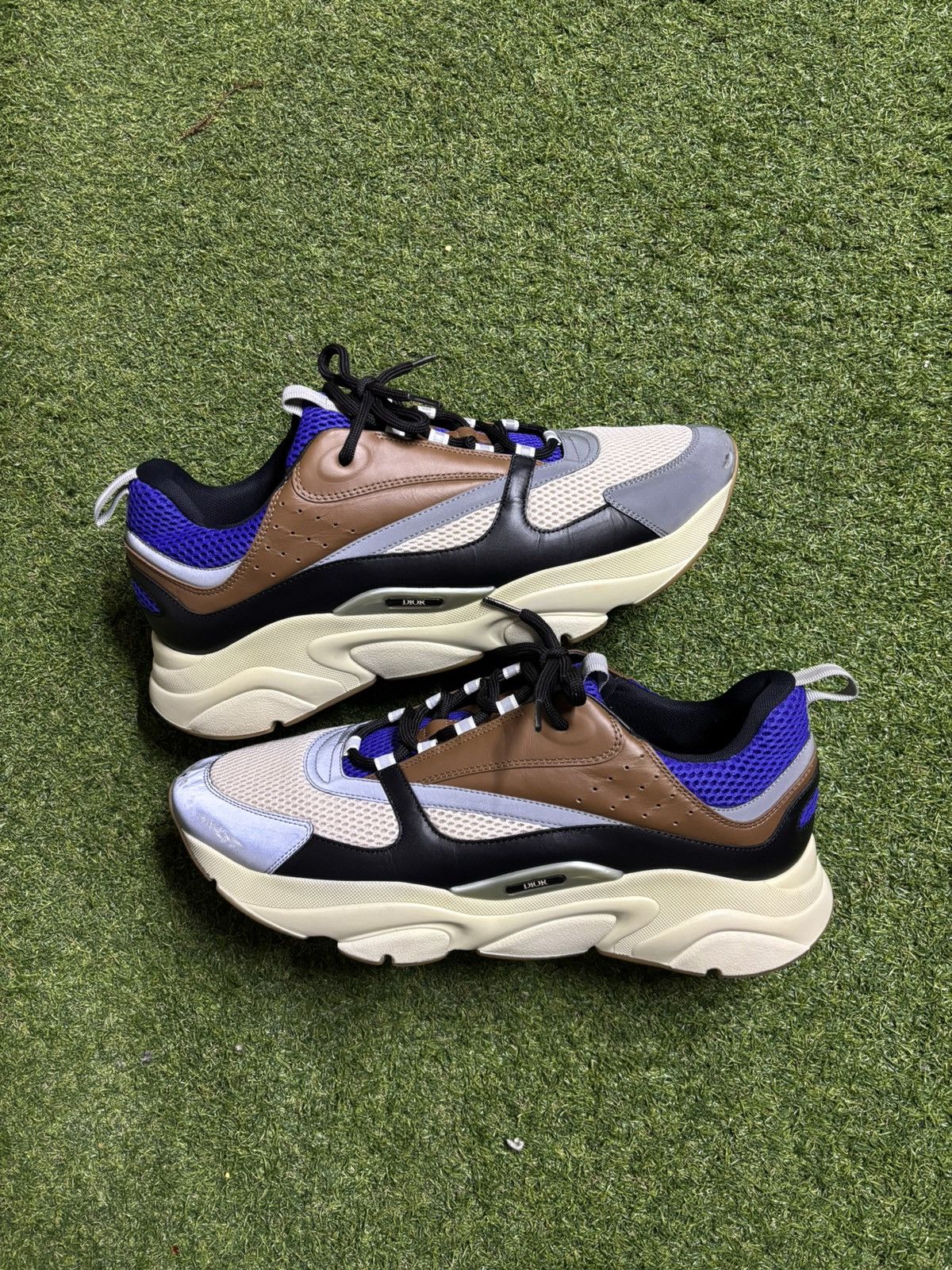 Dior Dior B22 Violet Cream Black (READ DESCRIPTION) Size US 15 / EU 48 - 1 Thumbnail