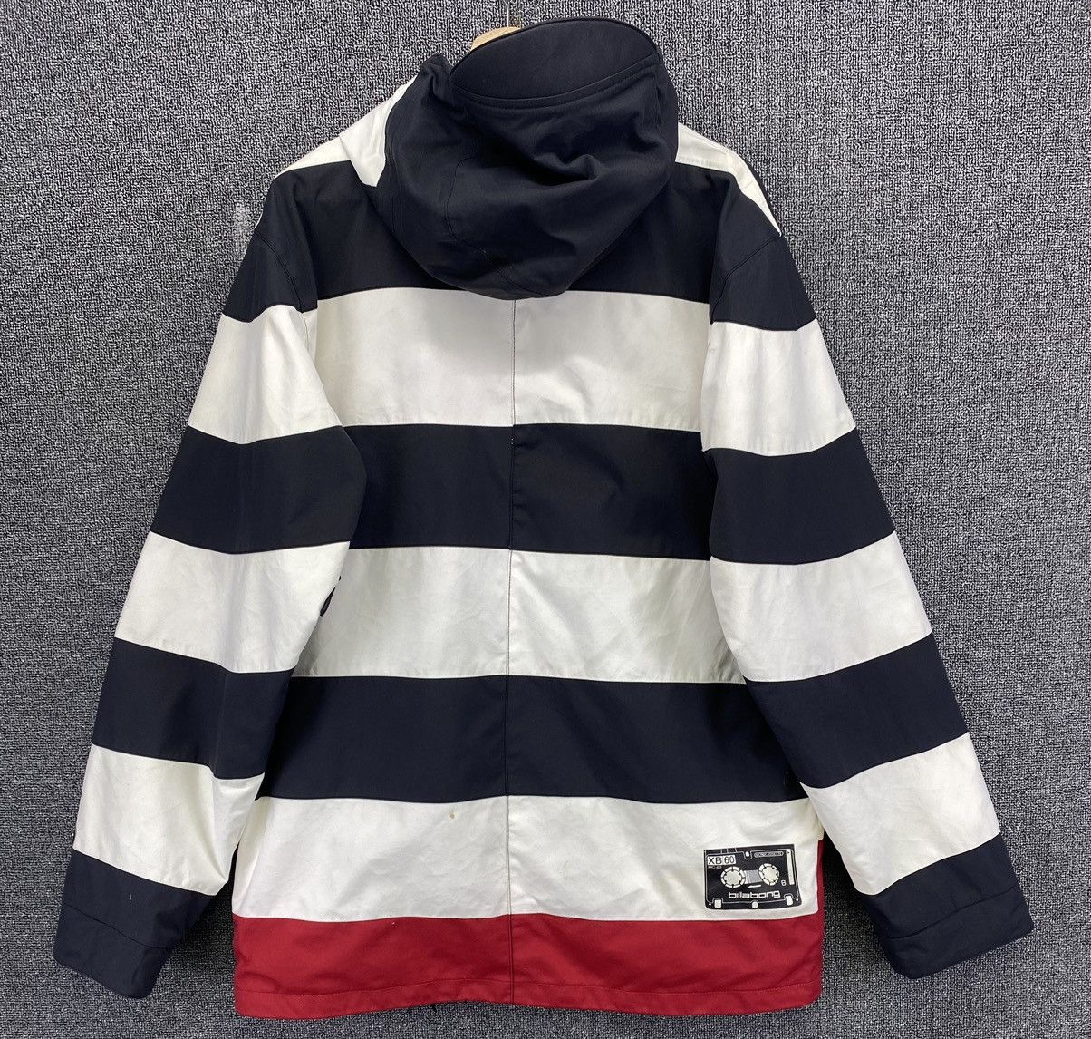 Billabong Vintage Billabong Striped Hooded Outerwear Jacket Size US L / EU 52-54 / 3 - 13 Thumbnail