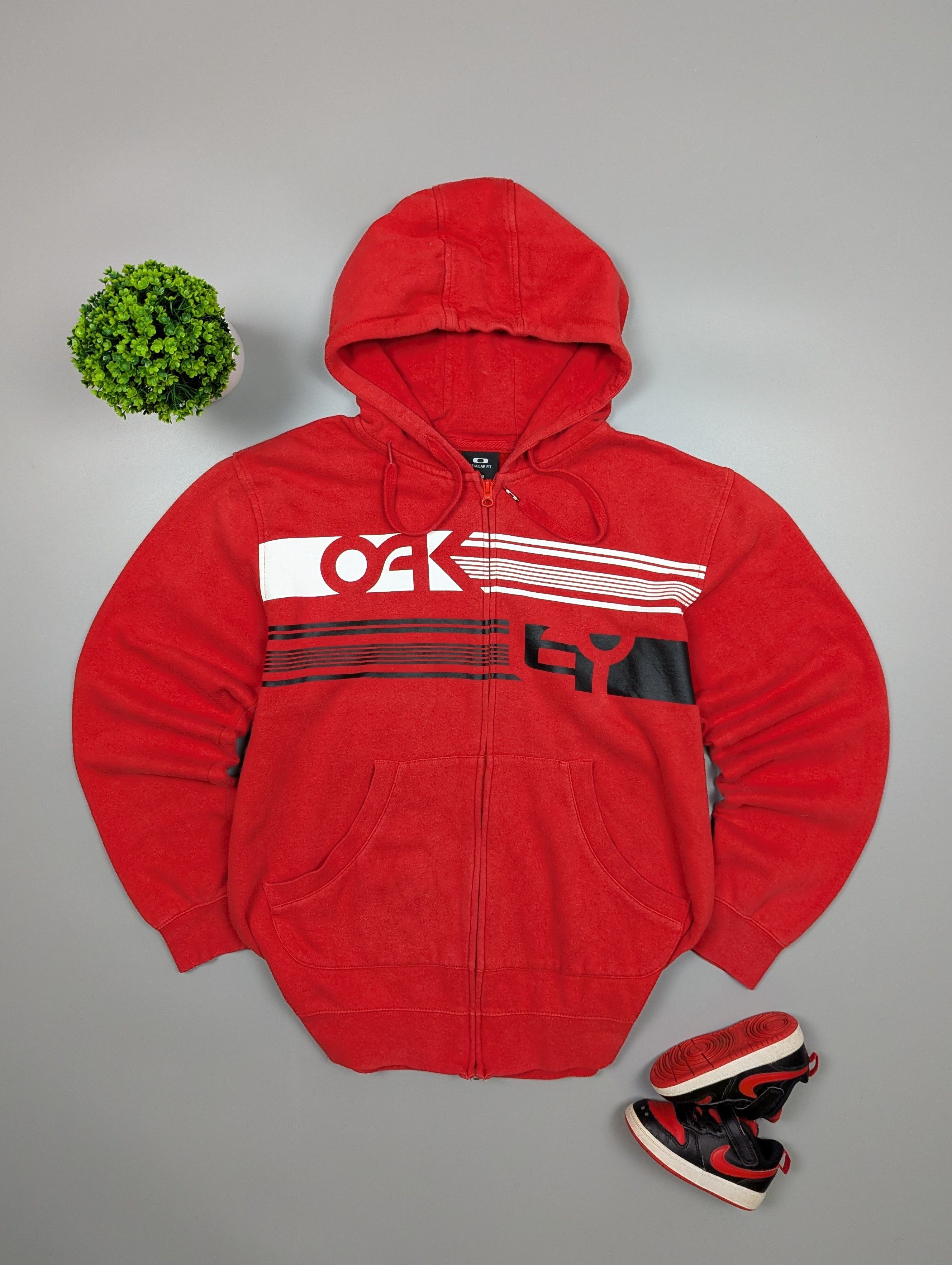 Oakley × Vintage Oakley Vintage Mens Skater Graphic Logo Full Zip Red Hoodie Size US L / EU 52-54 / 3 - 1 Thumbnail