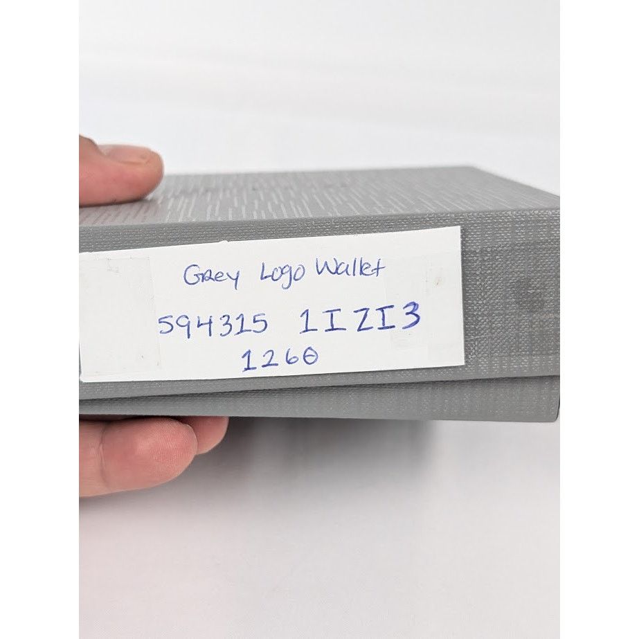 Balenciaga o1rshd1 Size: OS / Logo Wallet in Grey Size ONE SIZE - 11 Thumbnail
