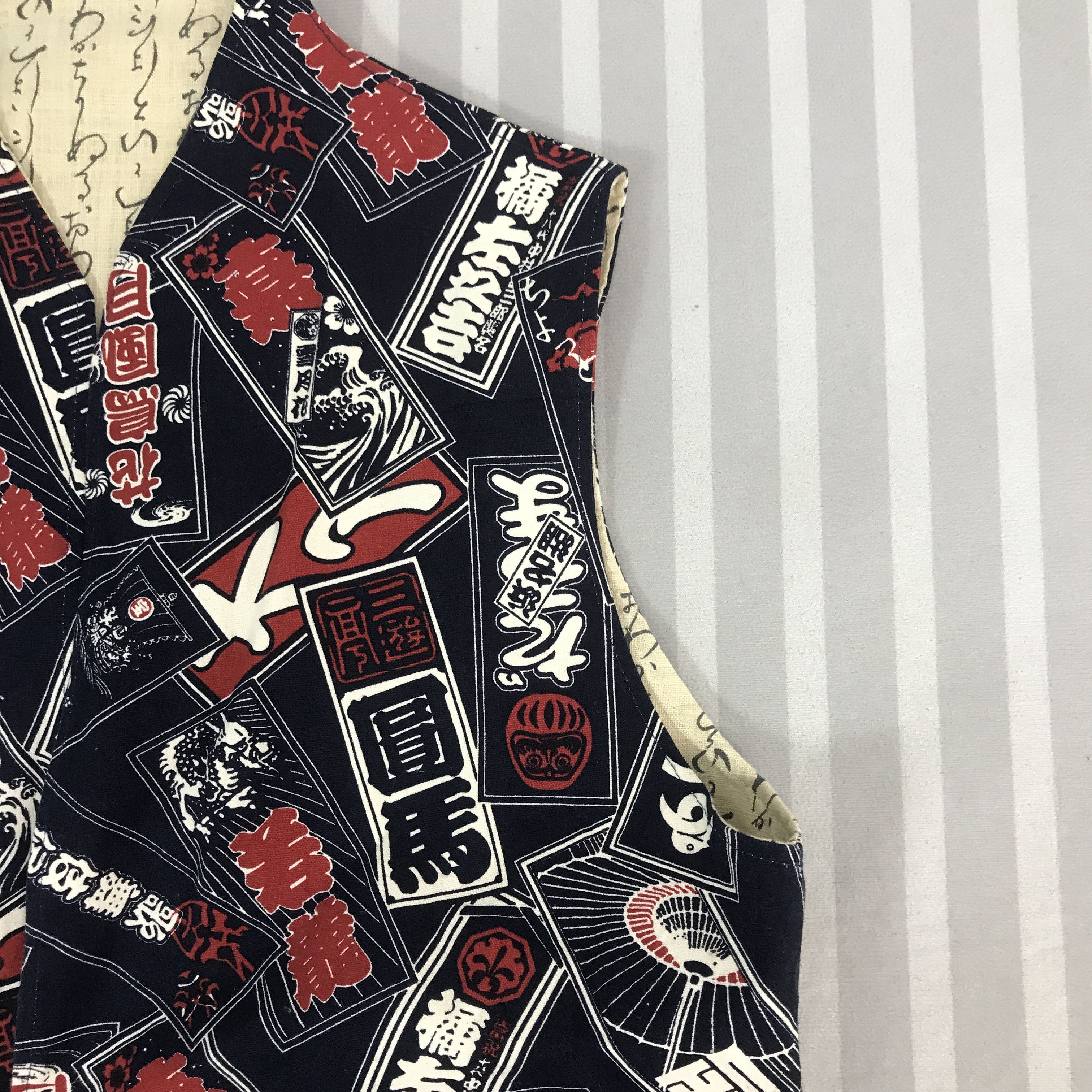 Japanese Brand Vintage Japanese Brand hand Japan rare Vest Size US L / EU 52-54 / 3 - 5 Thumbnail
