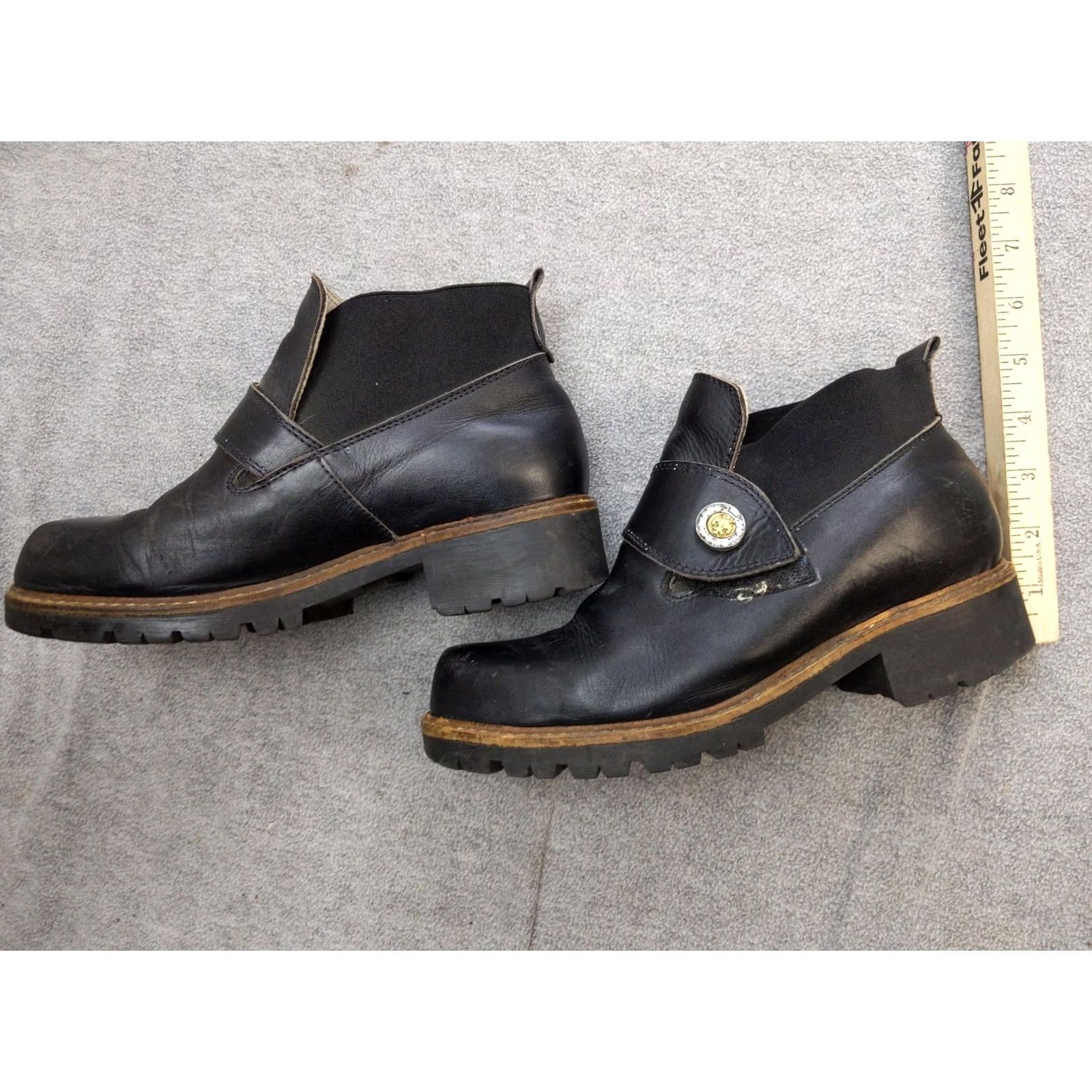 Vintage Geier Wally Boots Womens 8.5 Black Leather Ankle Strap Medallion Sole Bootie Winter Casual Workwear Mens? Size US 9 / IT 39 - 2 Thumbnail