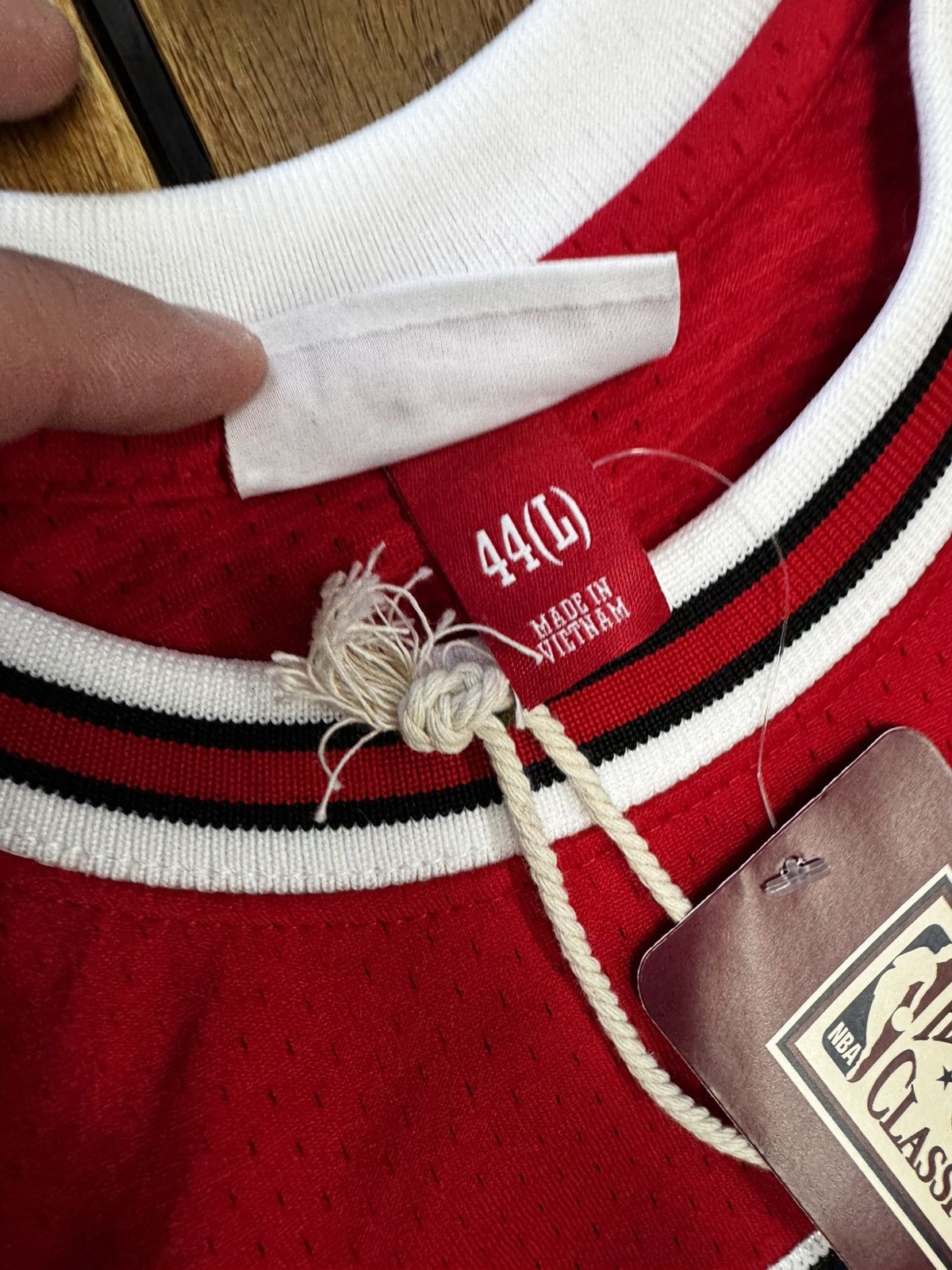 Mitchell & Ness Authentic HWC 1997-98 Michael Jordan Chicago Bulls Jersey Size US L / EU 52-54 / 3 - 6 Thumbnail