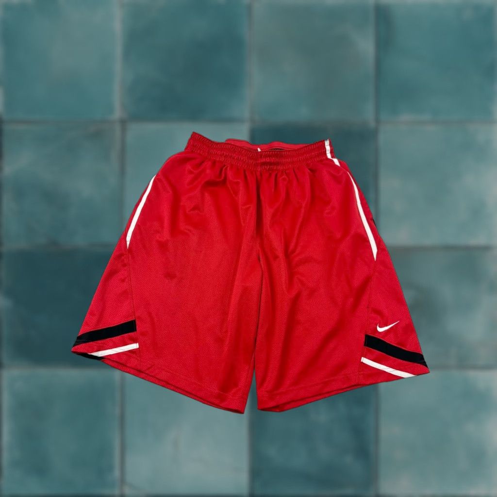 Nike Nike Shorts Mens Large Red Dri-Fit Basketball Cross Training 646422-657 Fashion Athletic Pockets 9.25 Inseam Spring Summer Size US 33 - 1 Thumbnail