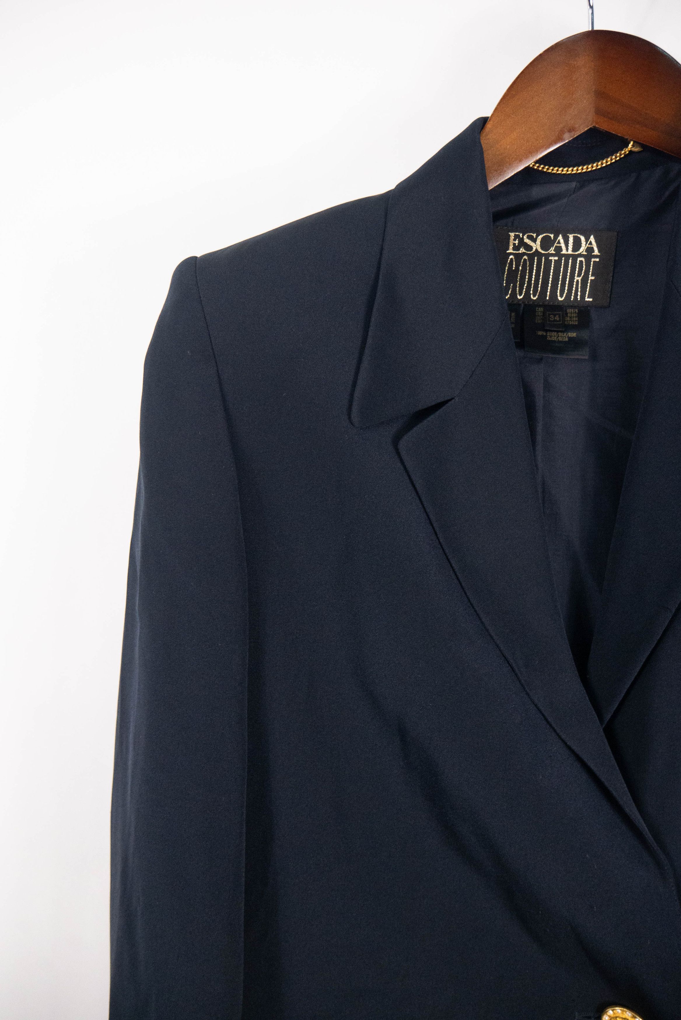 Escada × Vintage Escada Couture vintage silk blazer elegant old money Size XS / US 0-2 / IT 36-38 - 3 Thumbnail