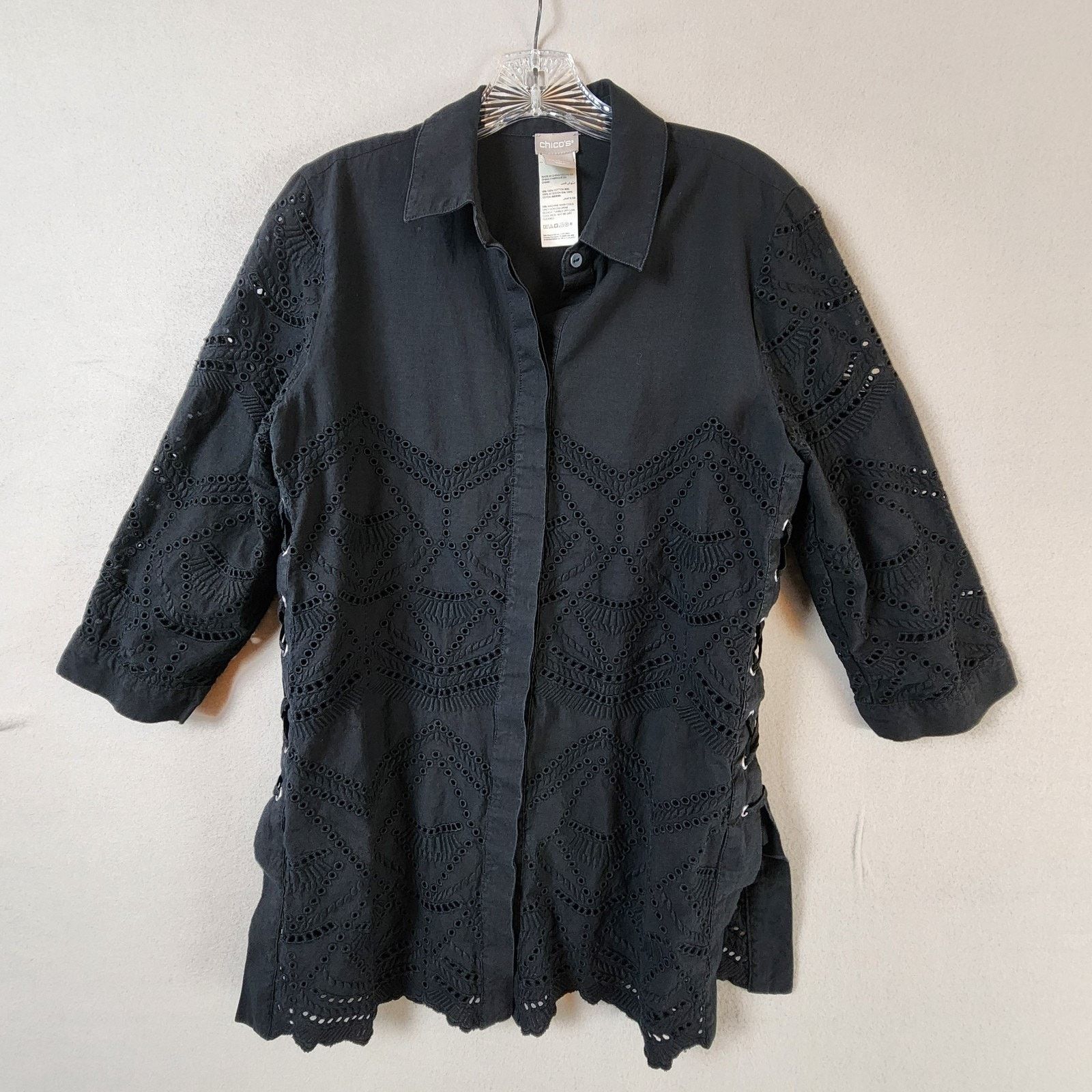 Chicos Chico’s Eyelet Embroidered Blouse Women Size 8/10 Black Size M / US 6-8 / IT 42-44 - 1 Thumbnail