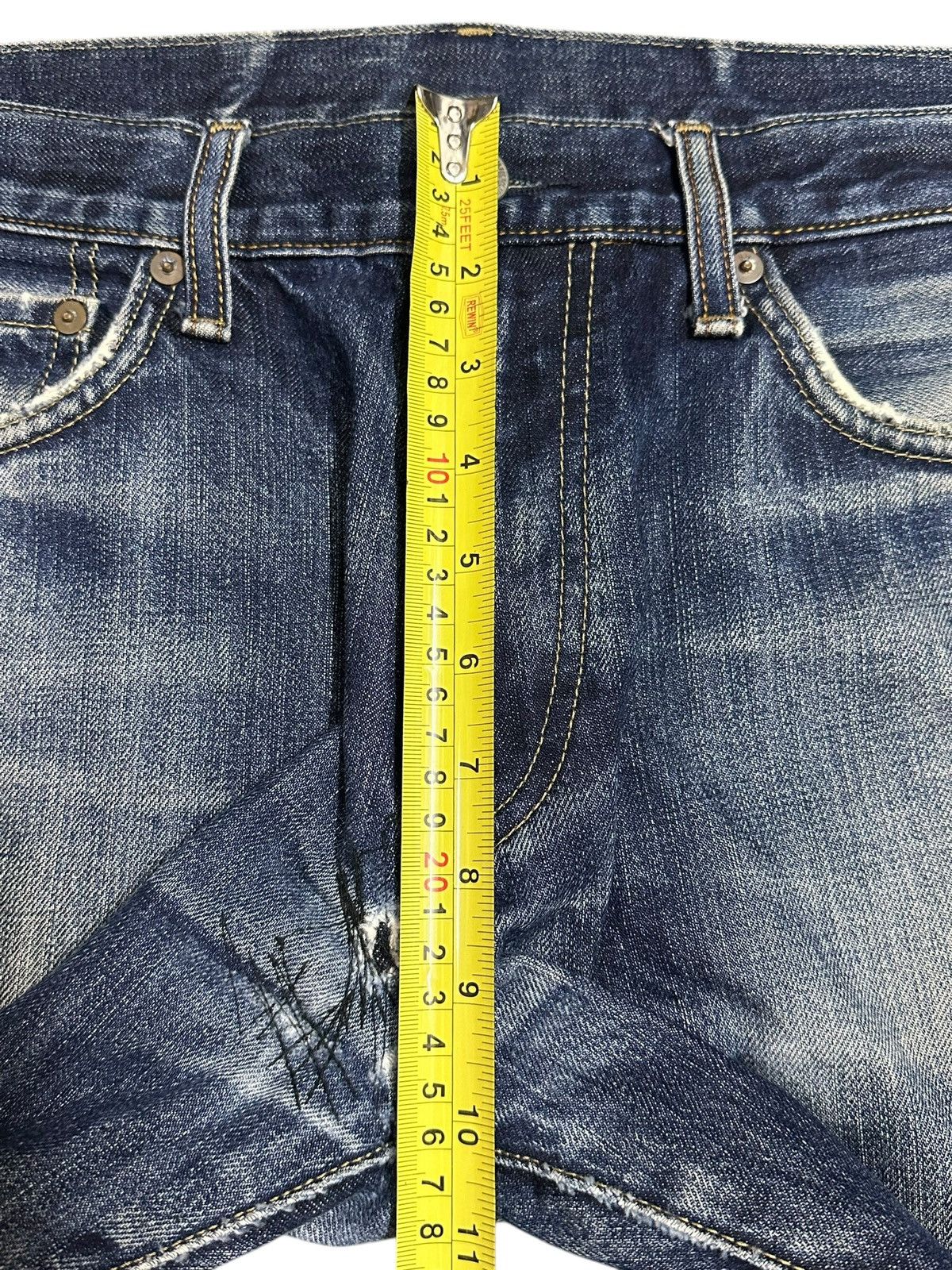 Uniqlo Vintage Japanese Uniqlo Blue Faded Wash Distress Loose Jeans Size US 32 / EU 48 - 15 Thumbnail