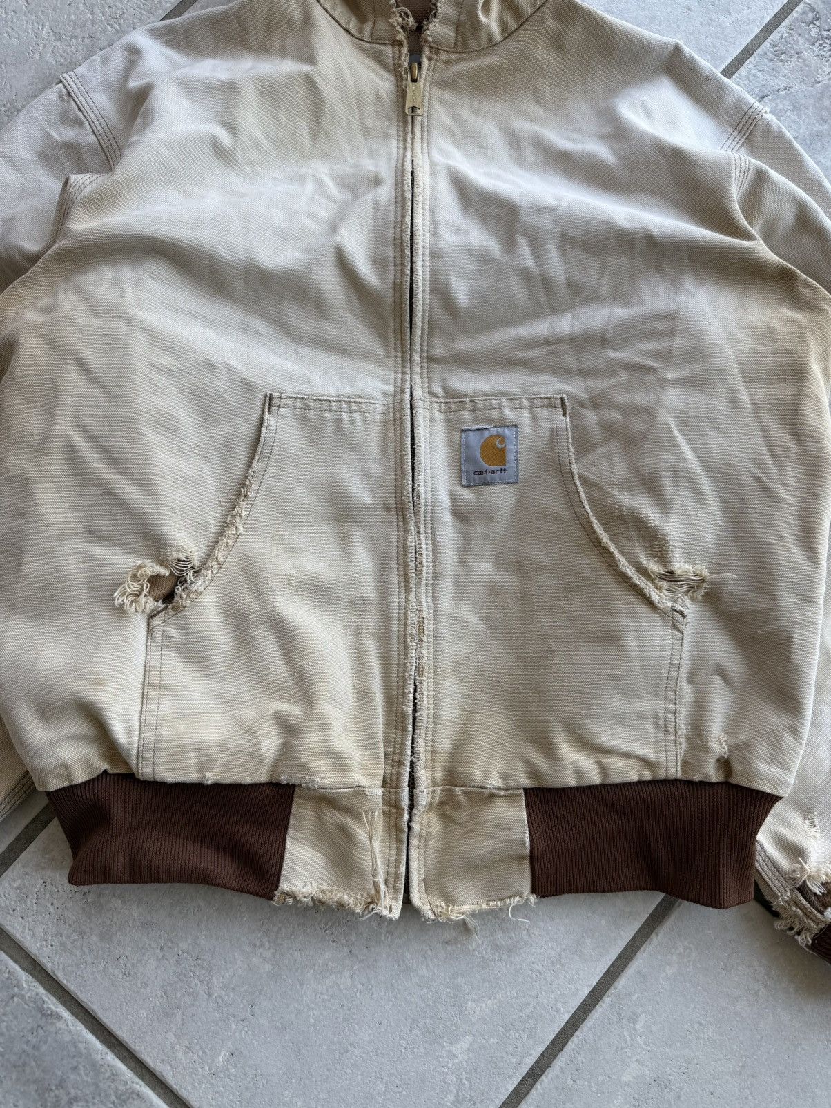 Carhartt Vintage Beige Carhartt Jacket - Perfect Fade & Fit Size US M / EU 48-50 / 2 - 3 Thumbnail