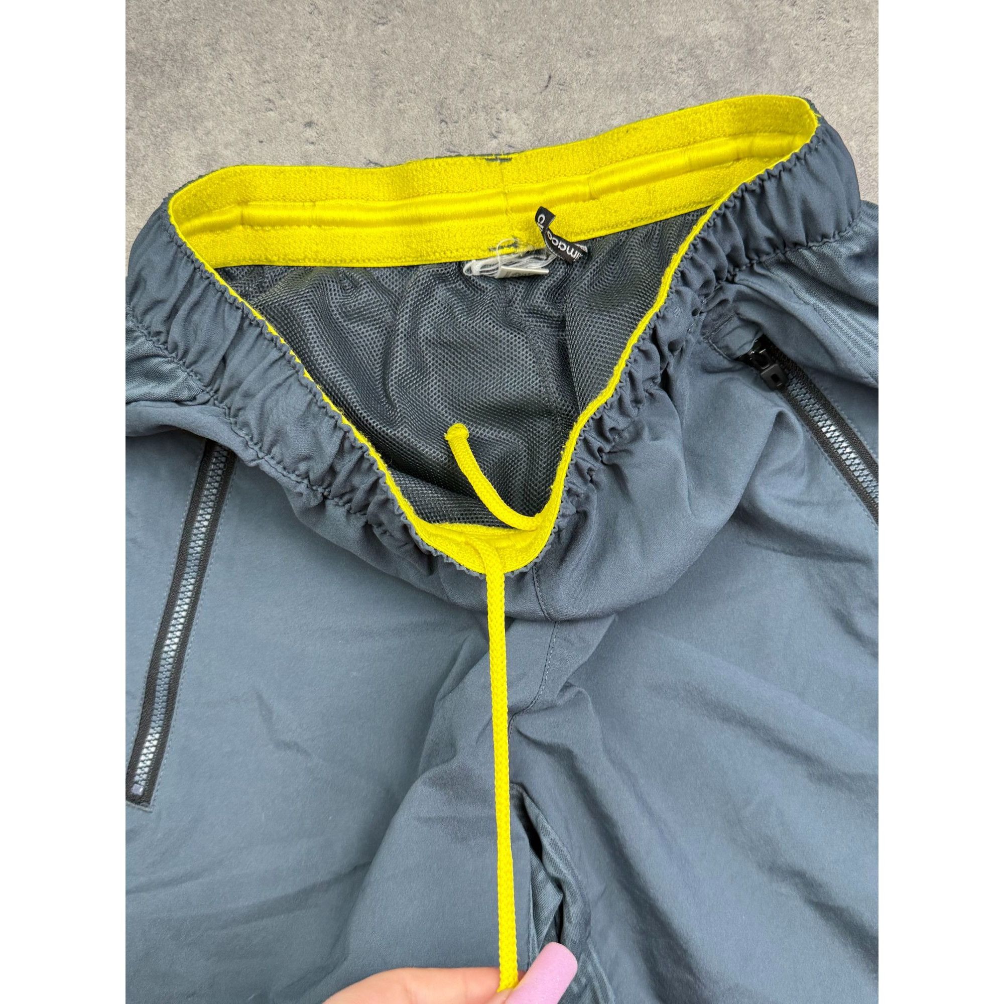 Adidas ADIDAS Grey Technical Tracksuit Bottoms • Adjustable Cuffs • Size US 30 / EU 46 - 11 Thumbnail