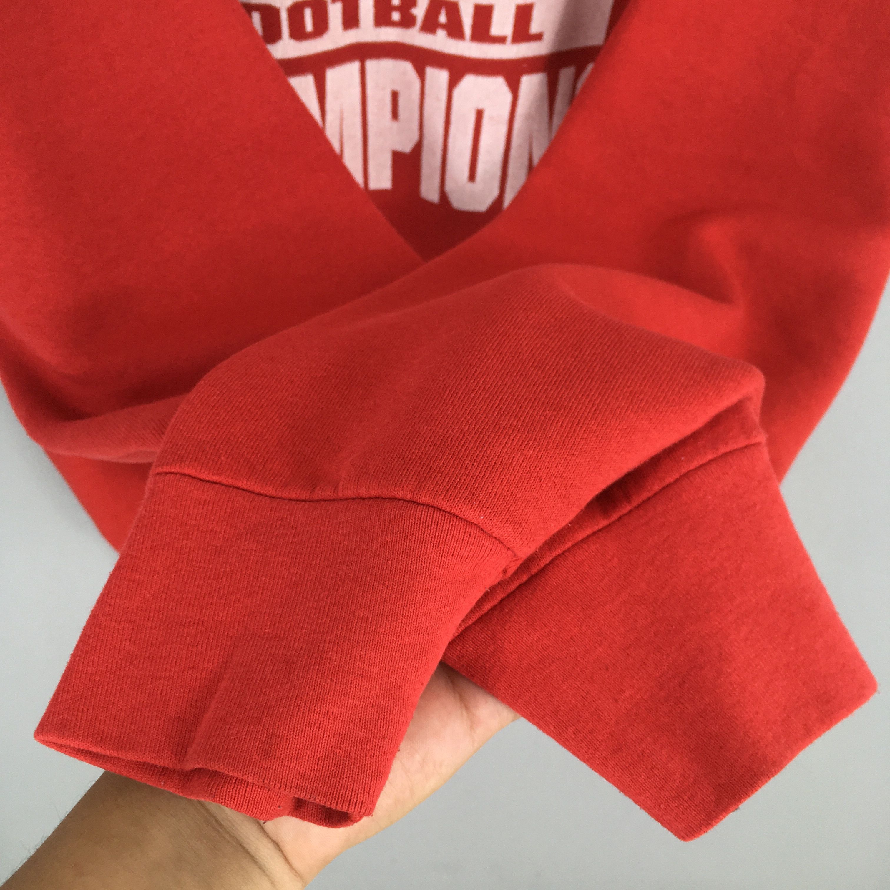 Fruit Of The Loom × Vintage Vintage Moon Tigers Football Red Sweatshirt Large Size US L / EU 52-54 / 3 - 4 Thumbnail