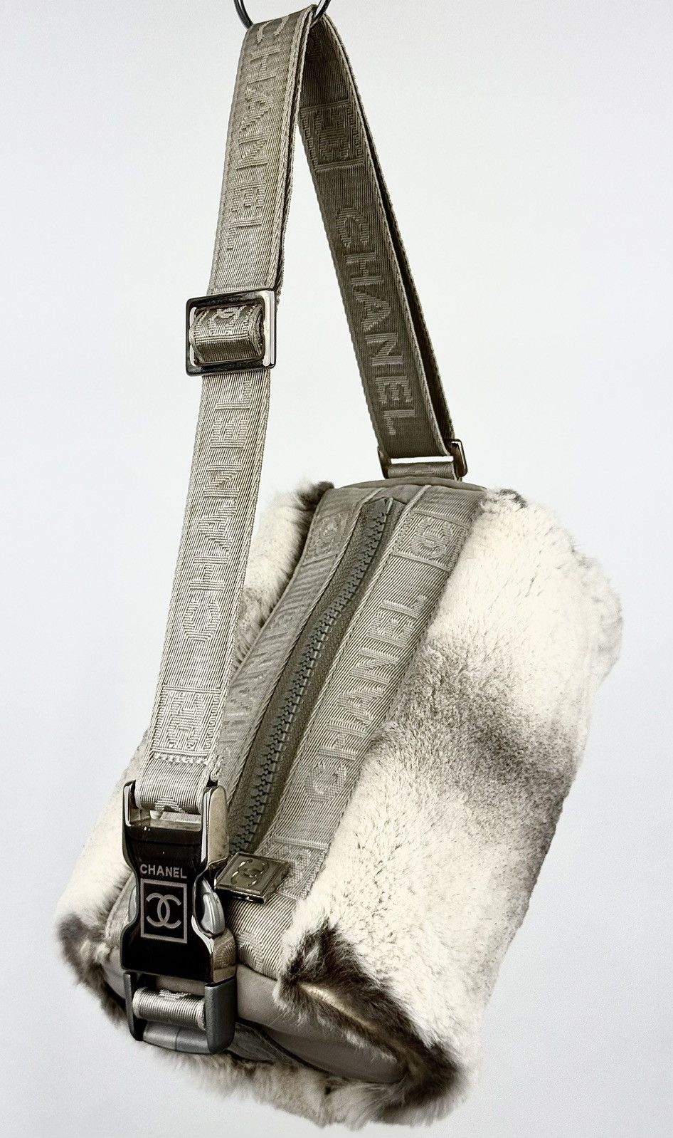 Chanel × Karl Lagerfeld Archive Chanel Sport - Karl Lagerfeld - 2000’s - Rabbit Fur Size ONE SIZE - 2 Thumbnail