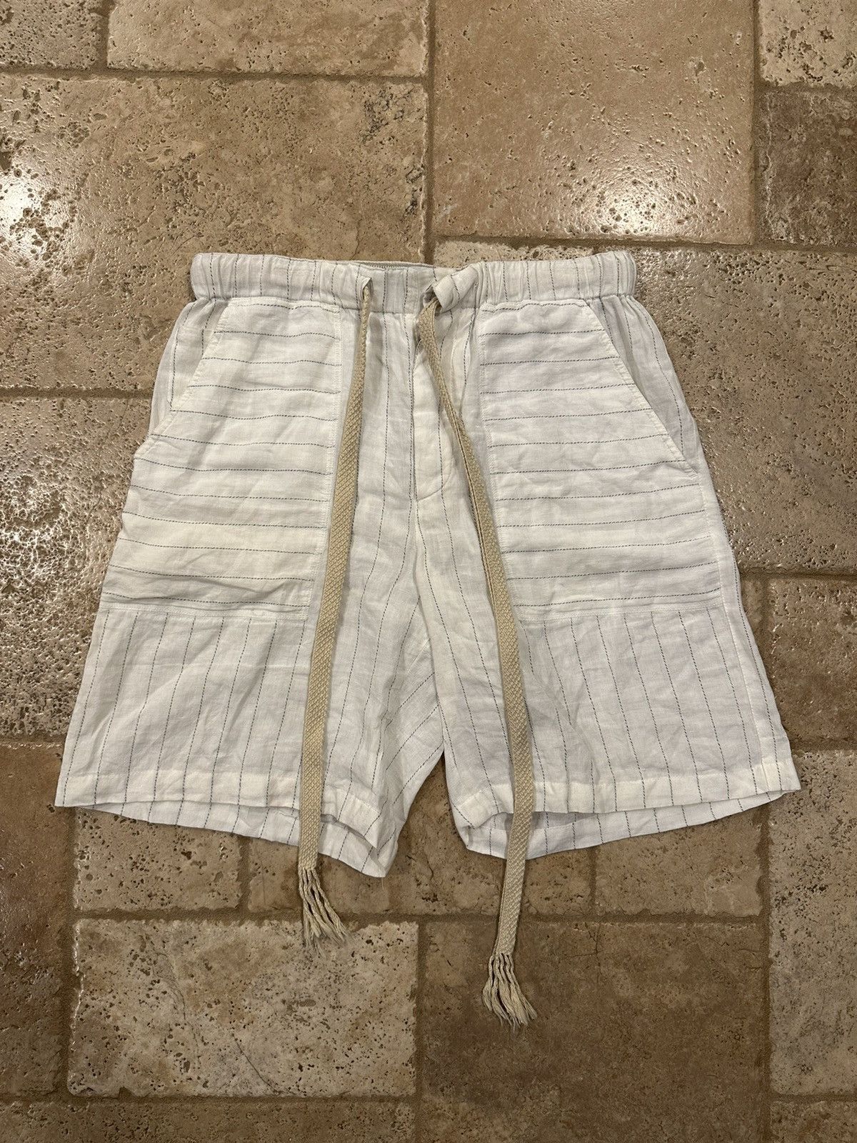 Loewe Loewe Paula Pin Stripe White Drawstring Shorts Size US 33 - 1 Thumbnail