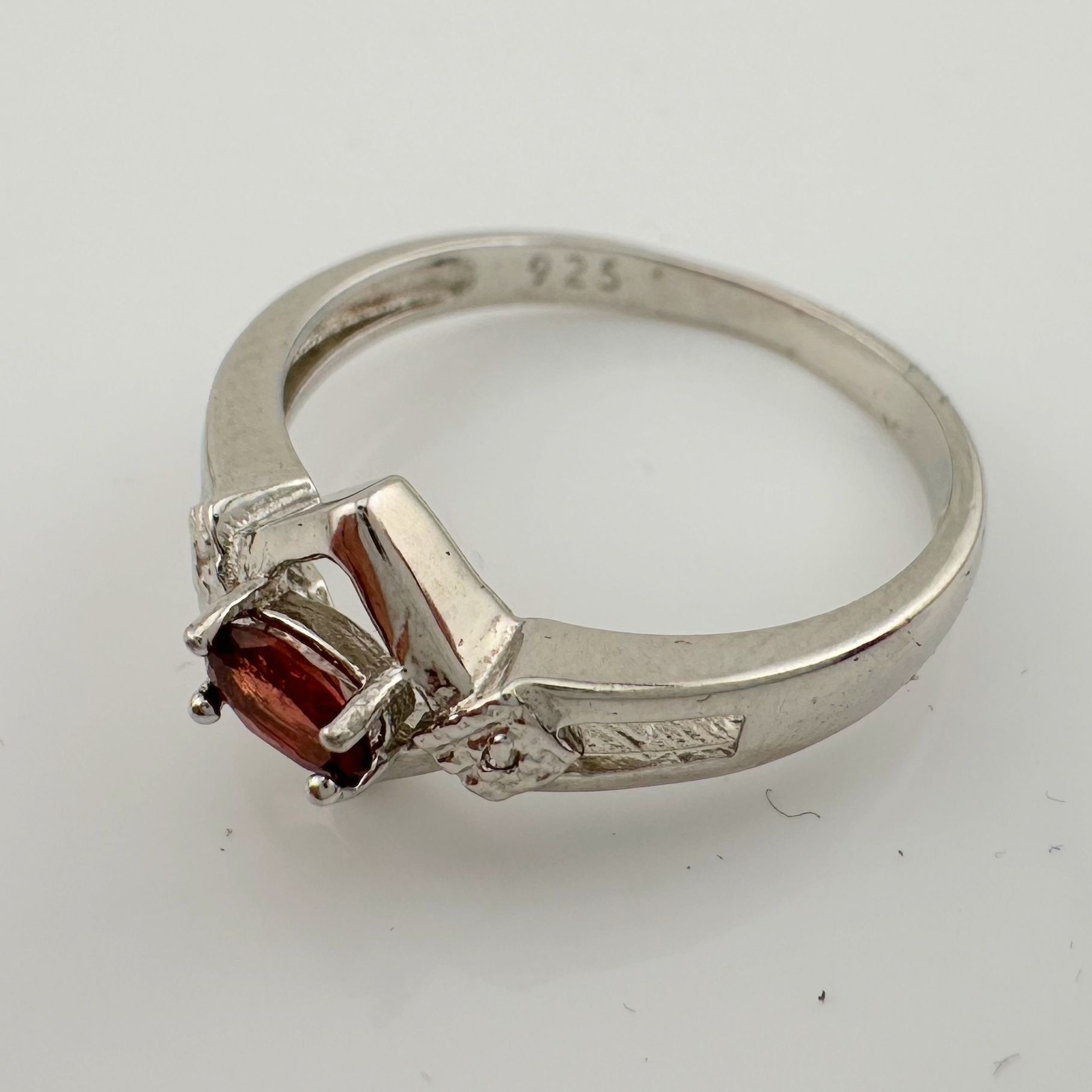 Other Romanitc and Beautiful Natural Garnet Ring Size 8 Size ONE SIZE - 3 Thumbnail