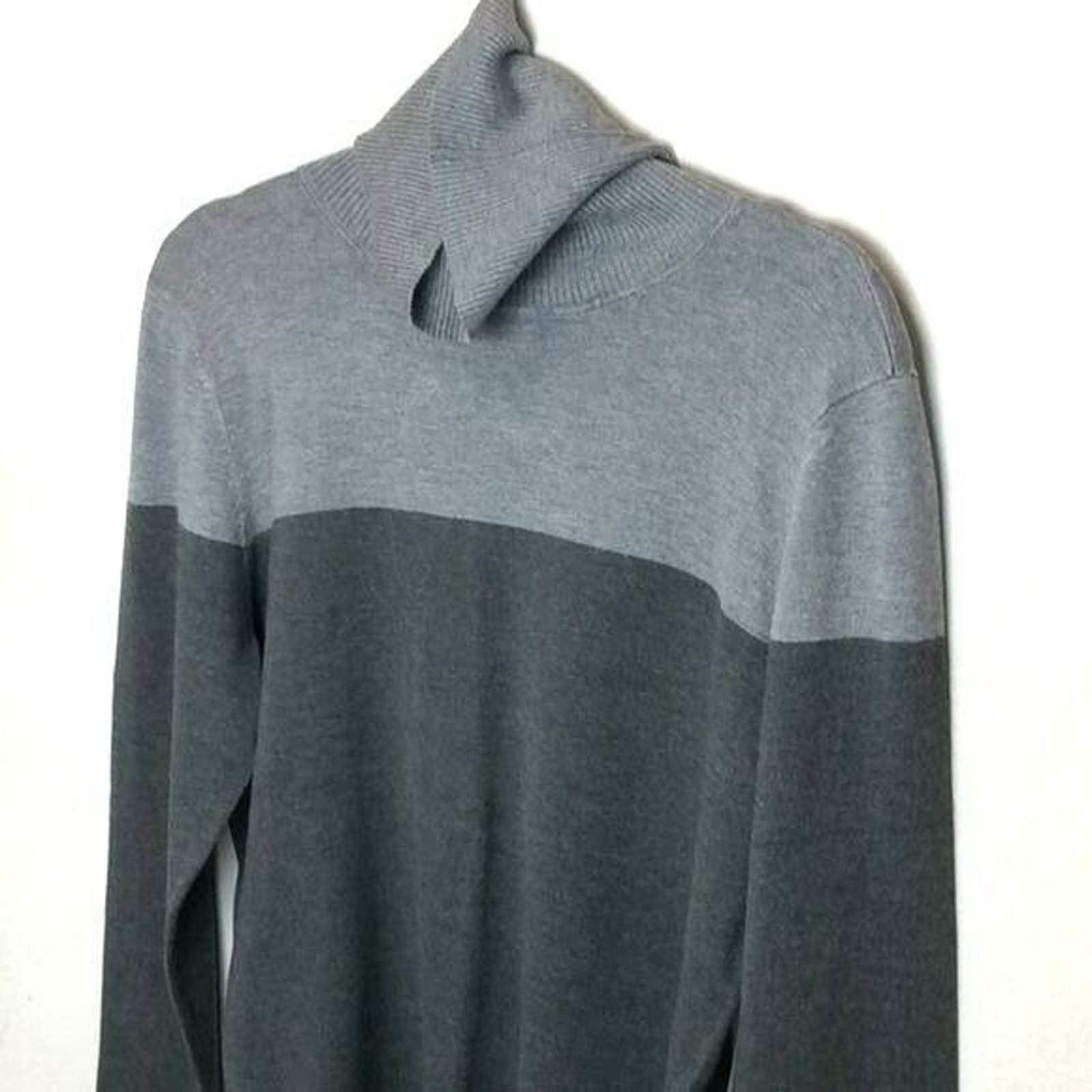 Calvin Klein Womens Turtleneck Sweater Grey on Grey Sz Large