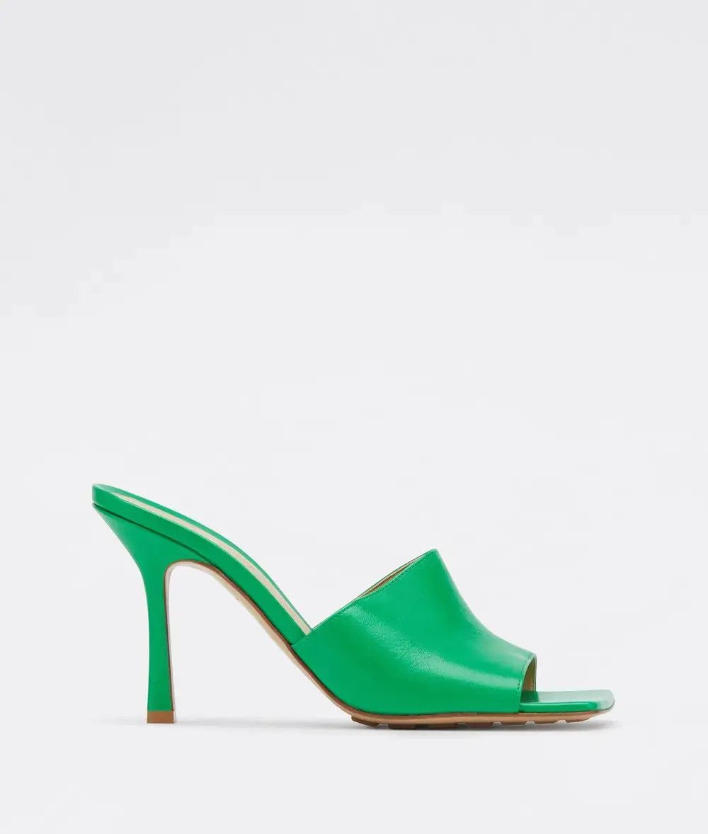 Bottega Veneta o1n1vont0126 Stretch Mules in Grass Size US 7.5 / IT 37.5 - 1 Thumbnail