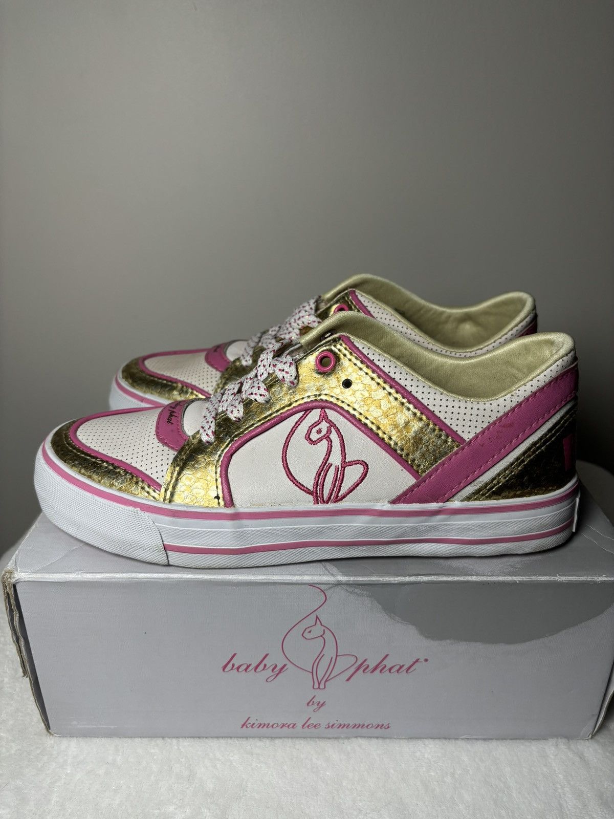 Other Baby Phat Y2K “Poppin Cat” Sneakers - BNWB US6 Size US 6 / IT 36 - 3 Thumbnail