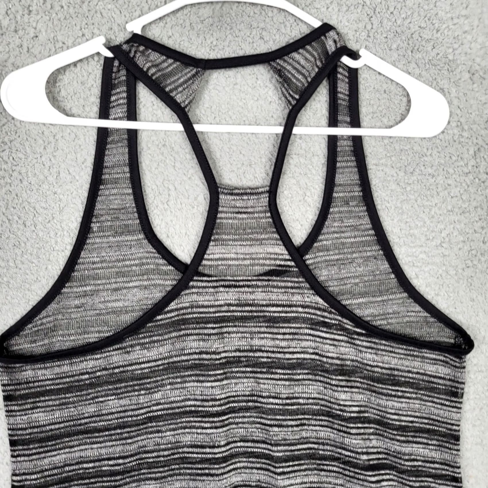 Beyond Yoga Beyond Yoga Tank Top Women's White Black Stripes Size M Shirt Sleeveless Round Neck Multicolor Pattern Casual Size M / US 6-8 / IT 42-44 - 4 Thumbnail