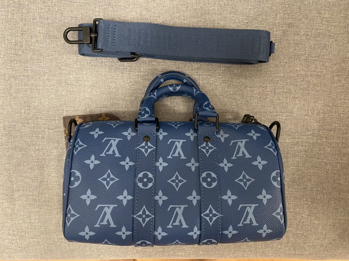 Louis Vuitton Louis Vuitton blue monogram keepall 25 bag Size ONE SIZE - 3 Thumbnail