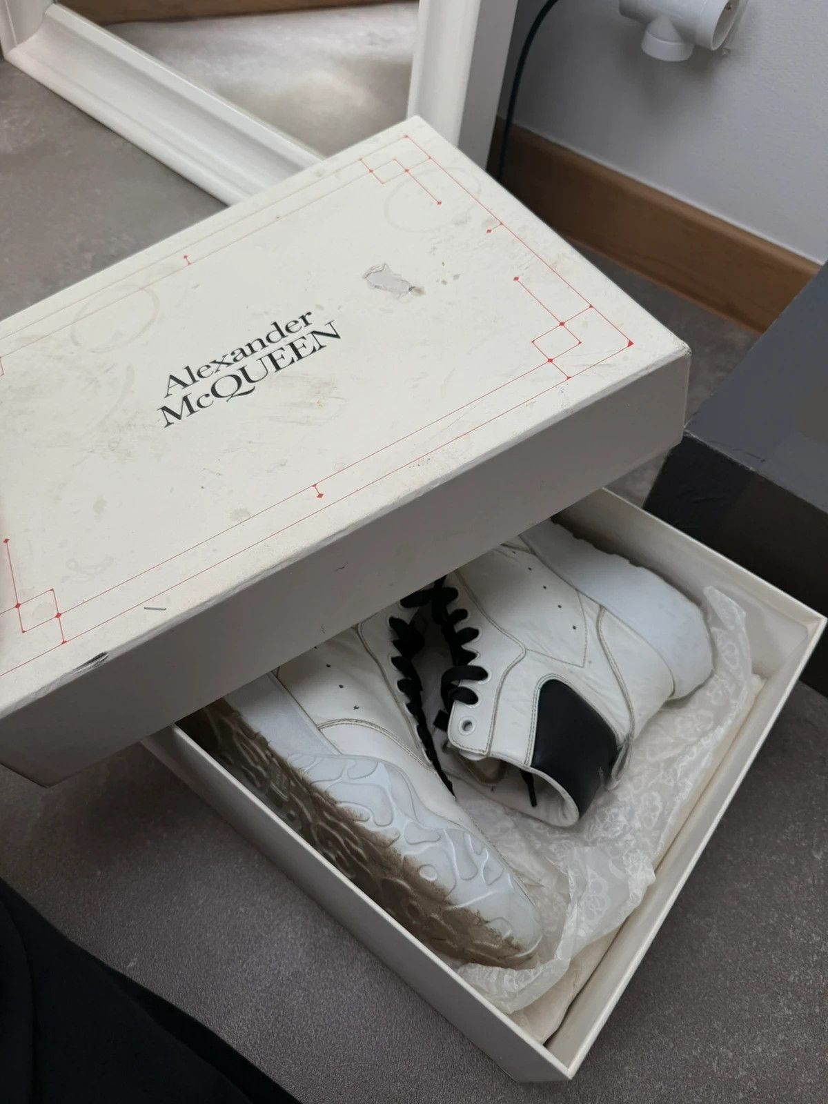 Alexander McQueen Alexander McQueen shoes sneakers luxury old money Size US 7 / EU 40 - 11 Thumbnail