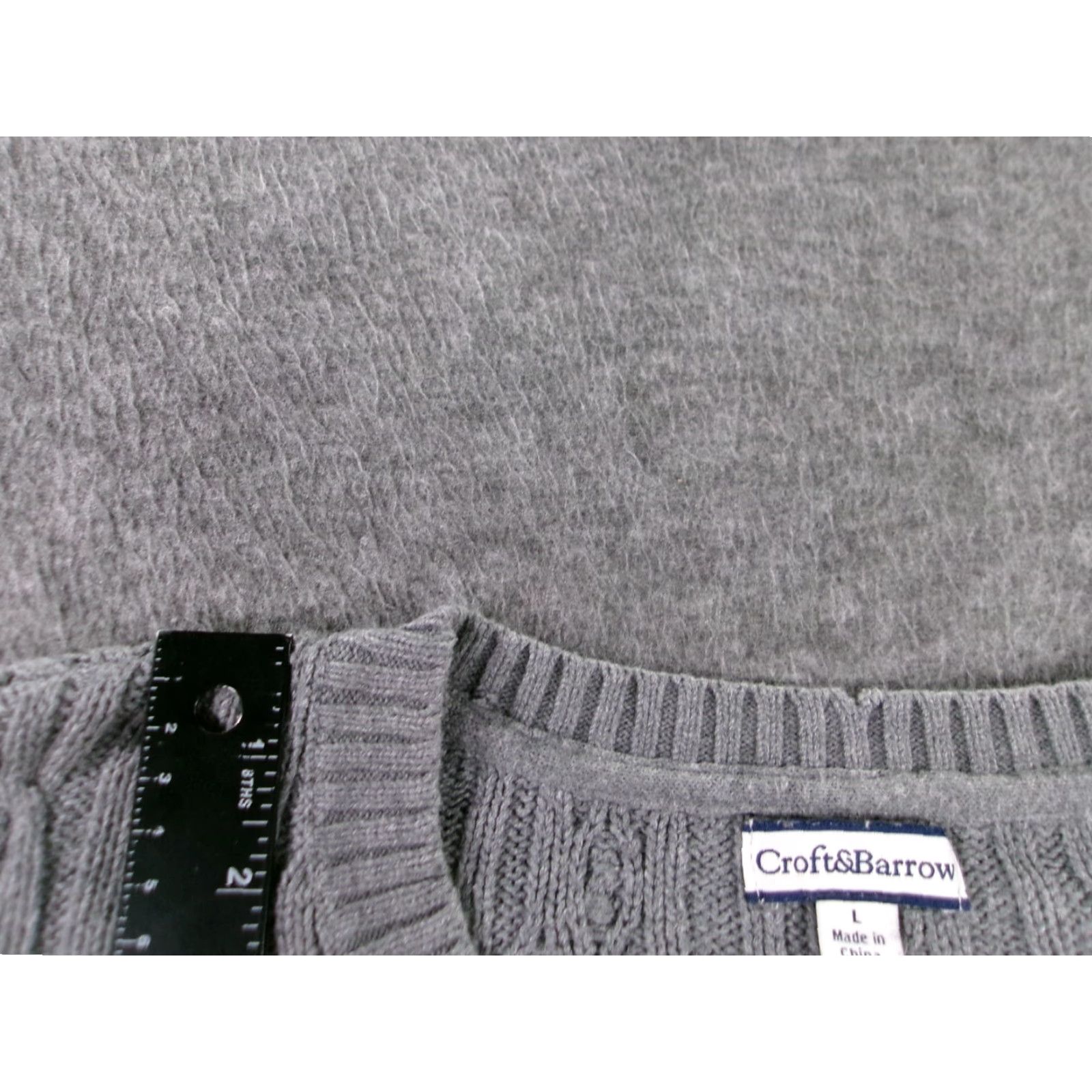 Croft & Barrow Croft & Barrow Women’s Large Gray Cable Knit V-Neck Sweater Pullover Cozy All Seasons Size L / US 10 / IT 46 - 4 Thumbnail
