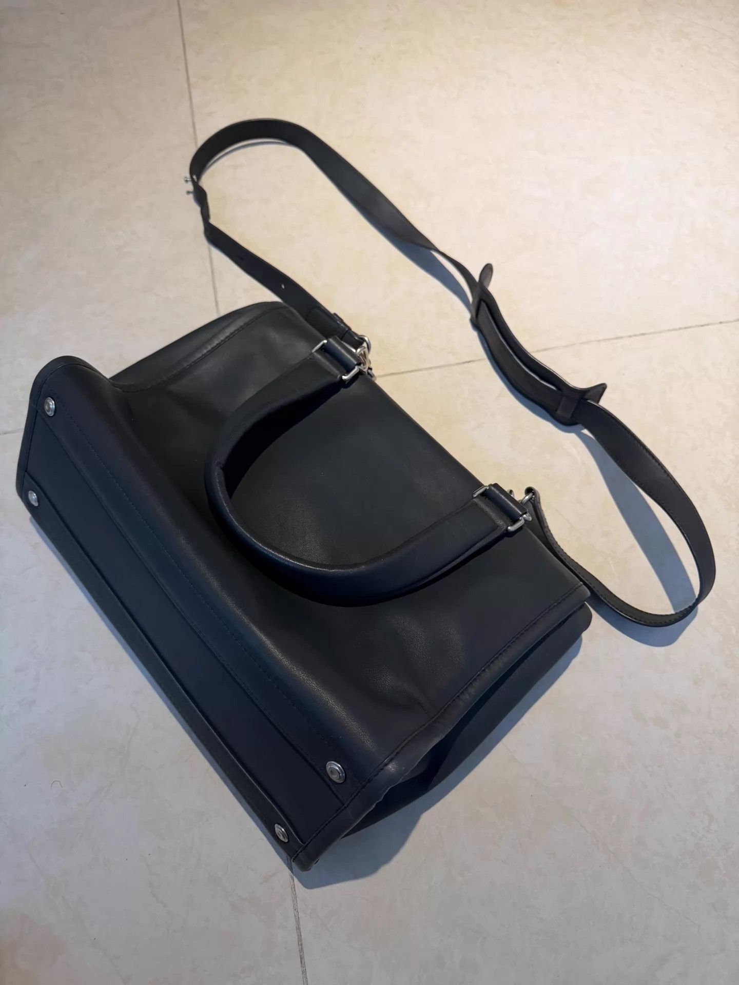 Balenciaga Balenciaga Logo Crossbody Bag Charcoal Vintage Golden Logo Size ONE SIZE - 5 Thumbnail