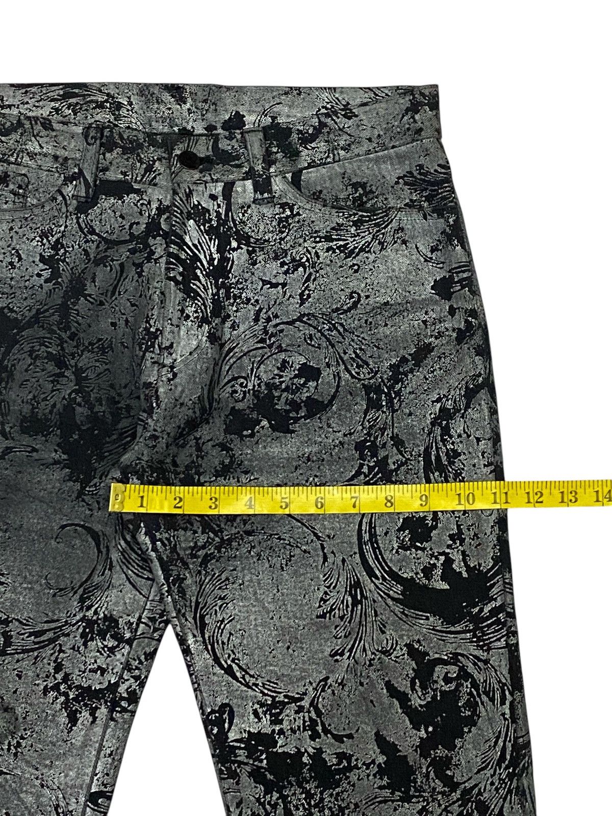 Yoshiyuki Konishi 💃Yoshiyuki Konishi Wax Floral Pattern Flared Denim Pants Size US 30 / EU 46 - 17 Thumbnail
