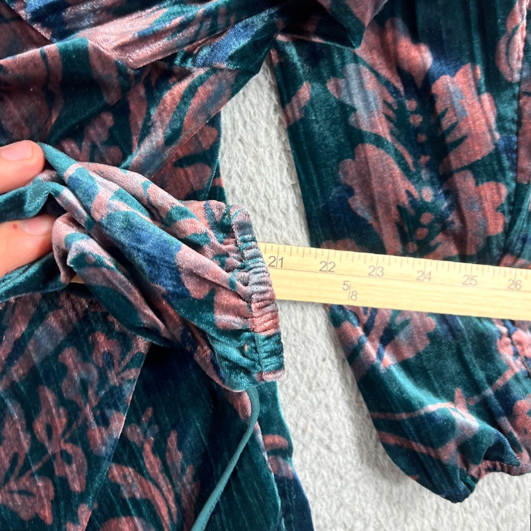 Anthropologie VINTAGE? No, it's not vintage. Anthropologie Blouse Shirt Bohemian Peasant V-Neck Velvet Floral Long Sleeve S Blue/Teal 2010s Boho Womens Size S / US 4 / IT 40 - 6 Thumbnail