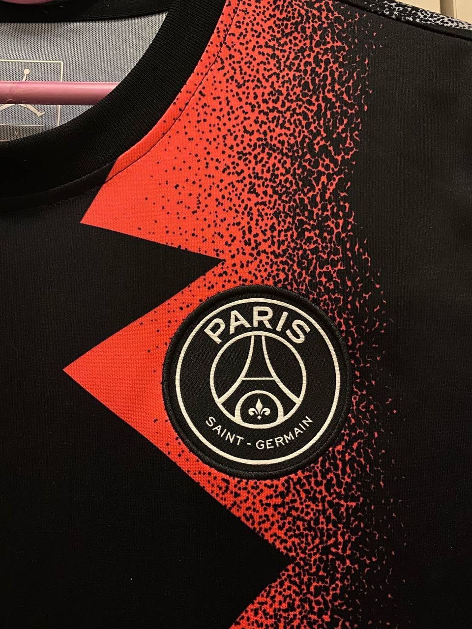 Nike Nike PSG Soccer Jersey Streetwear Rare Casual Style M Drill Size US M / EU 48-50 / 2 - 8 Thumbnail