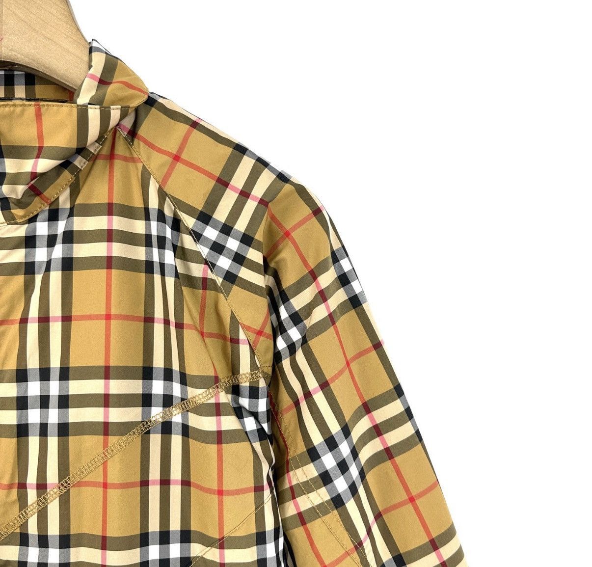 Burberry Burberry / Classic Plaid Zip-up Batwing Sleeve Jacket K12 Size US S / EU 44-46 / 1 - 5 Thumbnail