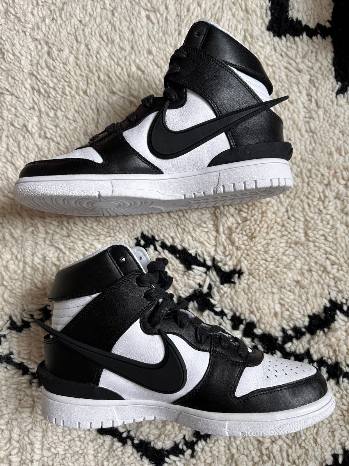 Nike Nike Dunk HI/ Ambush Size US 7 / EU 40 - 1 Thumbnail