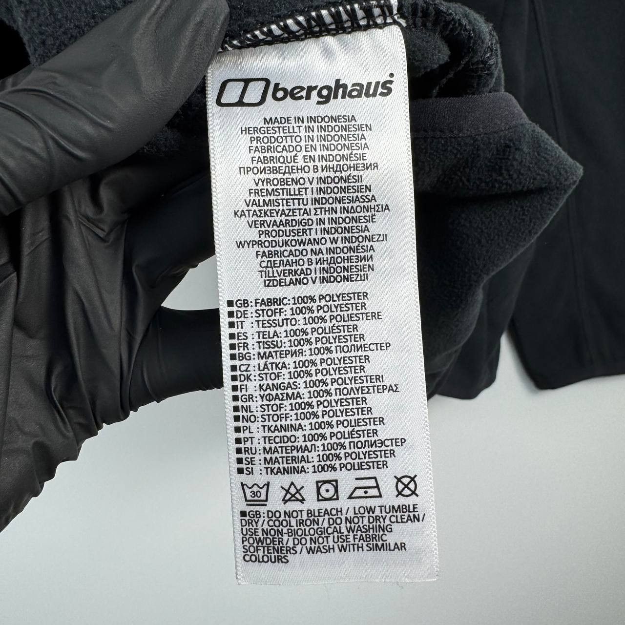 Berghaus Berghaus Fleece Jacket Black Full Zip Outdoor Women Size L Size L / US 10 / IT 46 - 7 Thumbnail