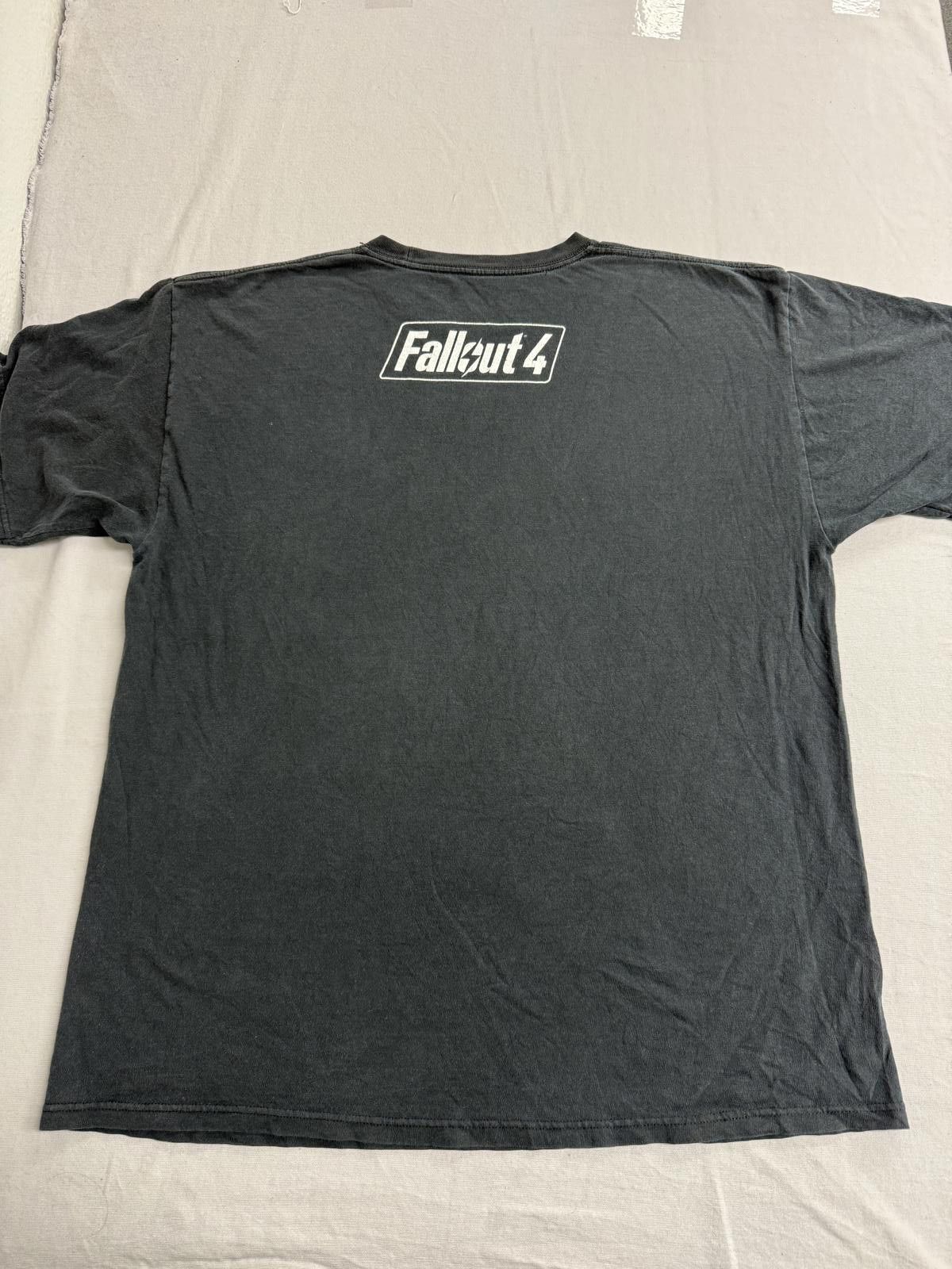 Other Fallout 4 Video Game T-shirt 2016 Bethesda Tag Nuka Cola XXL Size US XL / EU 56 / 4 - 2 Thumbnail