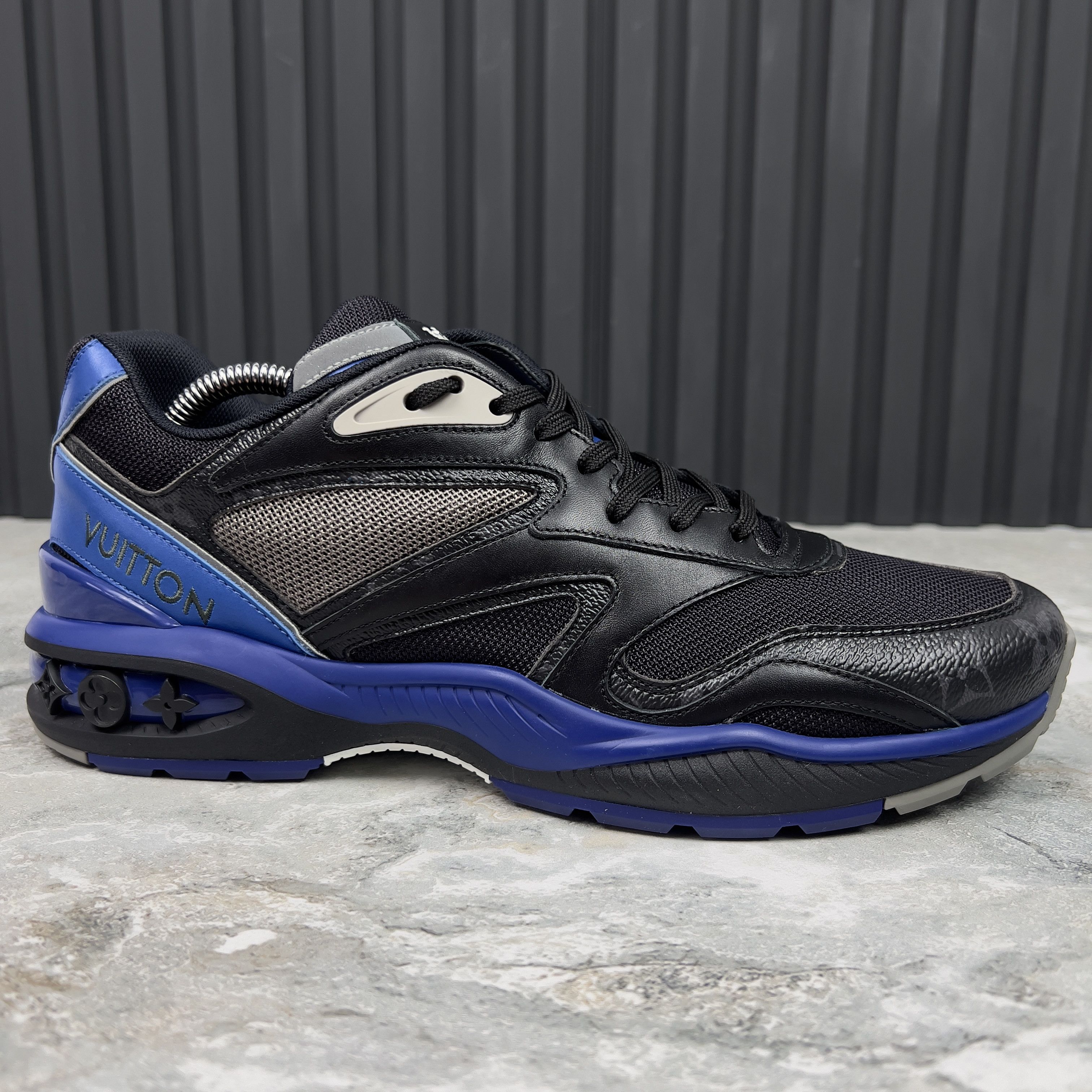 Louis Vuitton Louis Vuitton LV Trail line Sneakers Monogram Mesh Size US 8.5 / EU 41-42 - 9 Thumbnail