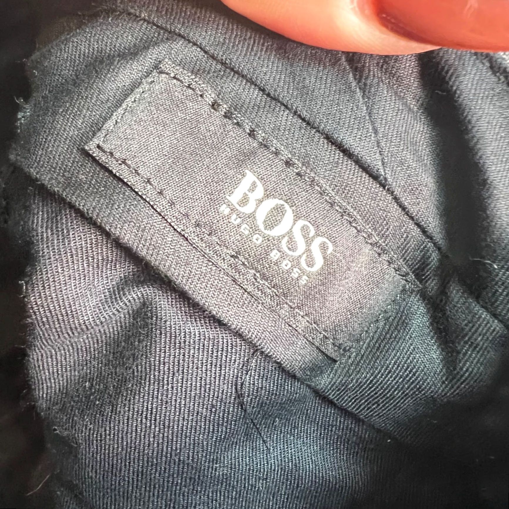 Vintage Hugo Boss Mens Dress Pants Gray Virgin Wool Tapered Leg 32 Inseam 31 Flat Front Zip Regular Mens Pants Size US 32 / EU 48 - 3 Thumbnail