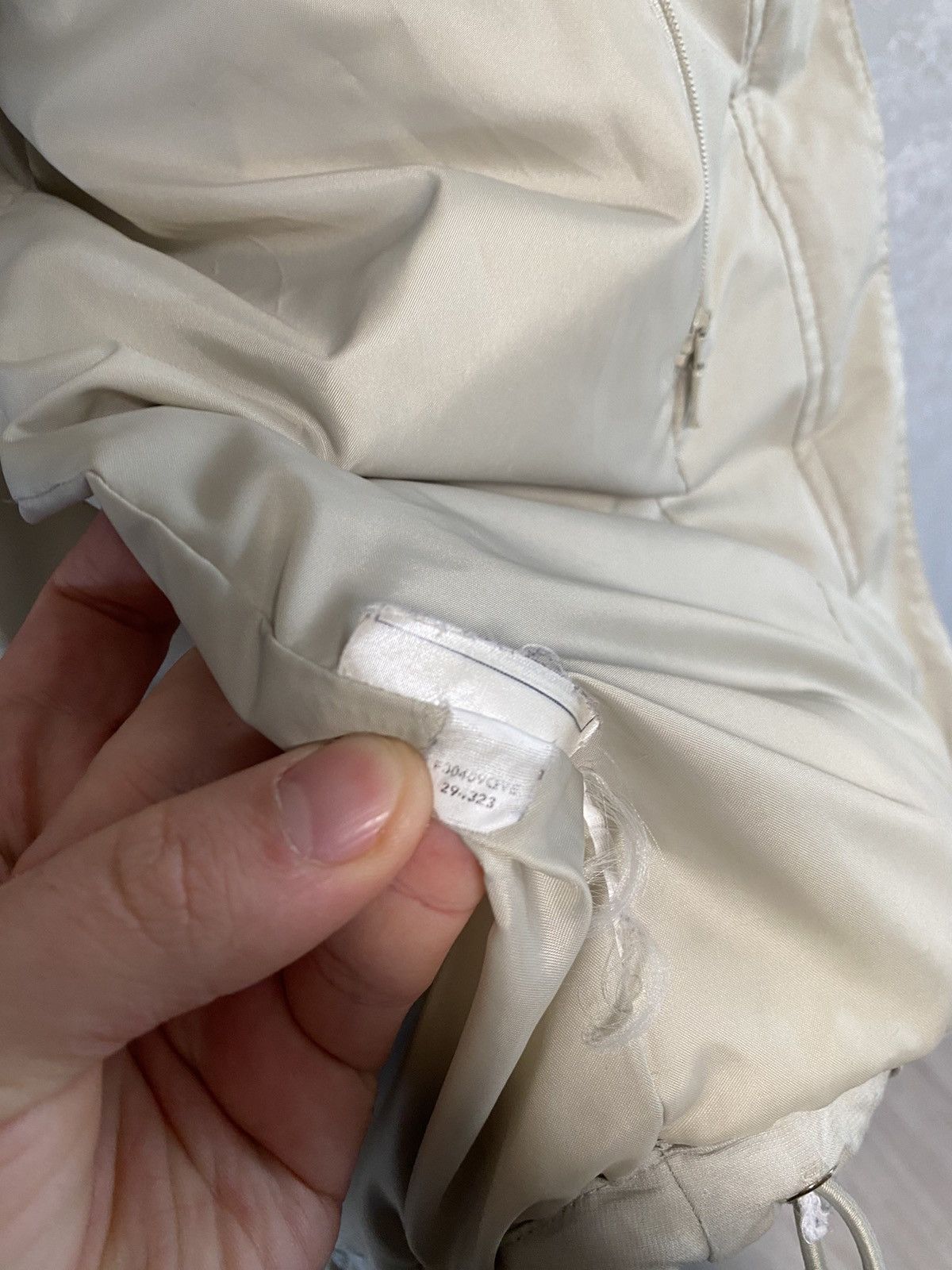 Nike × Vintage Vintage Nike Beige Puffer Jacket Size M 0OS Size M / US 6-8 / IT 42-44 - 9 Thumbnail