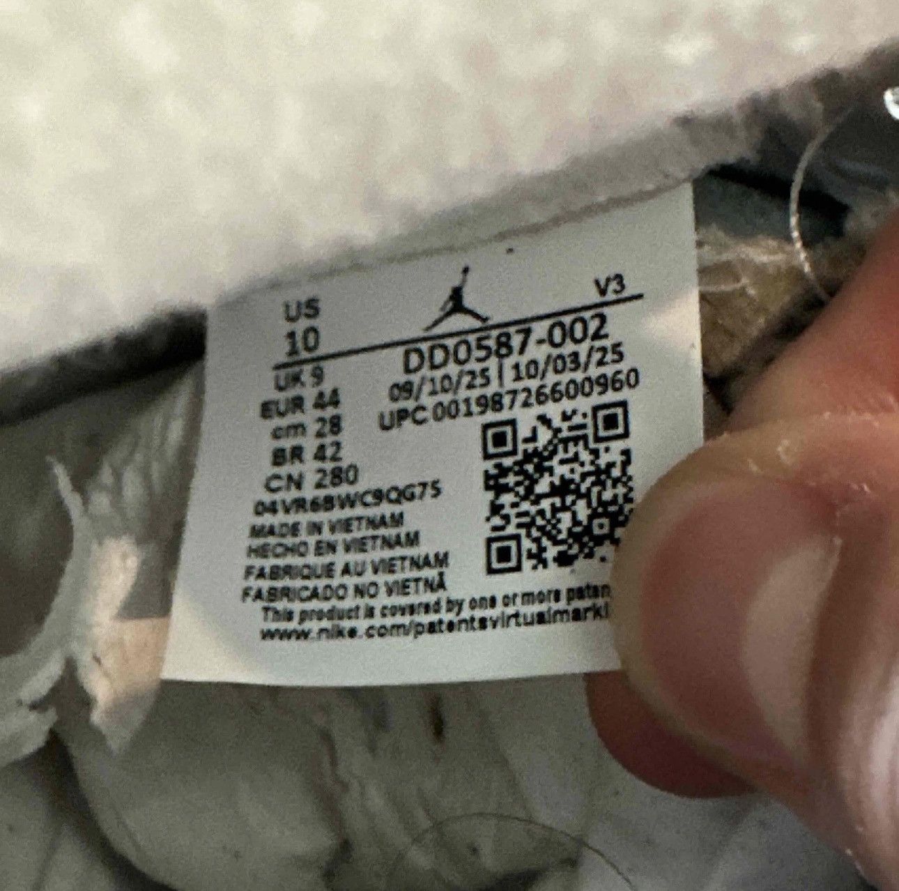 Jordan Brand Jordan 5 Retro Wolf Grey Size US 10 / EU 43 - 7 Thumbnail