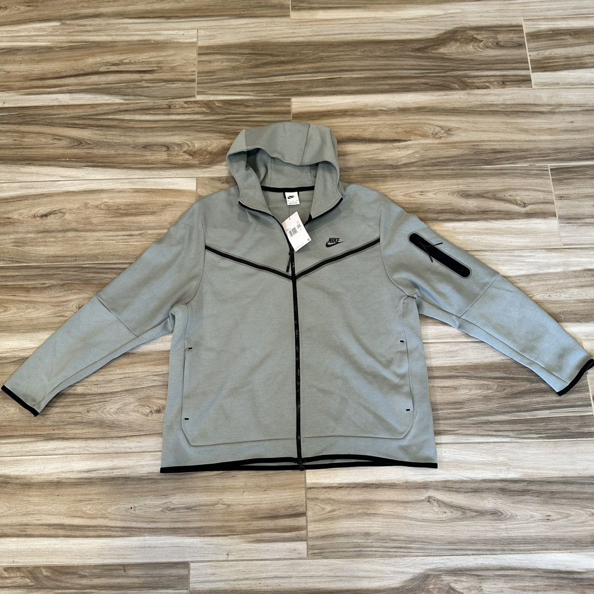 Old Season Nike Tech Fleece Hoodie - Main Image