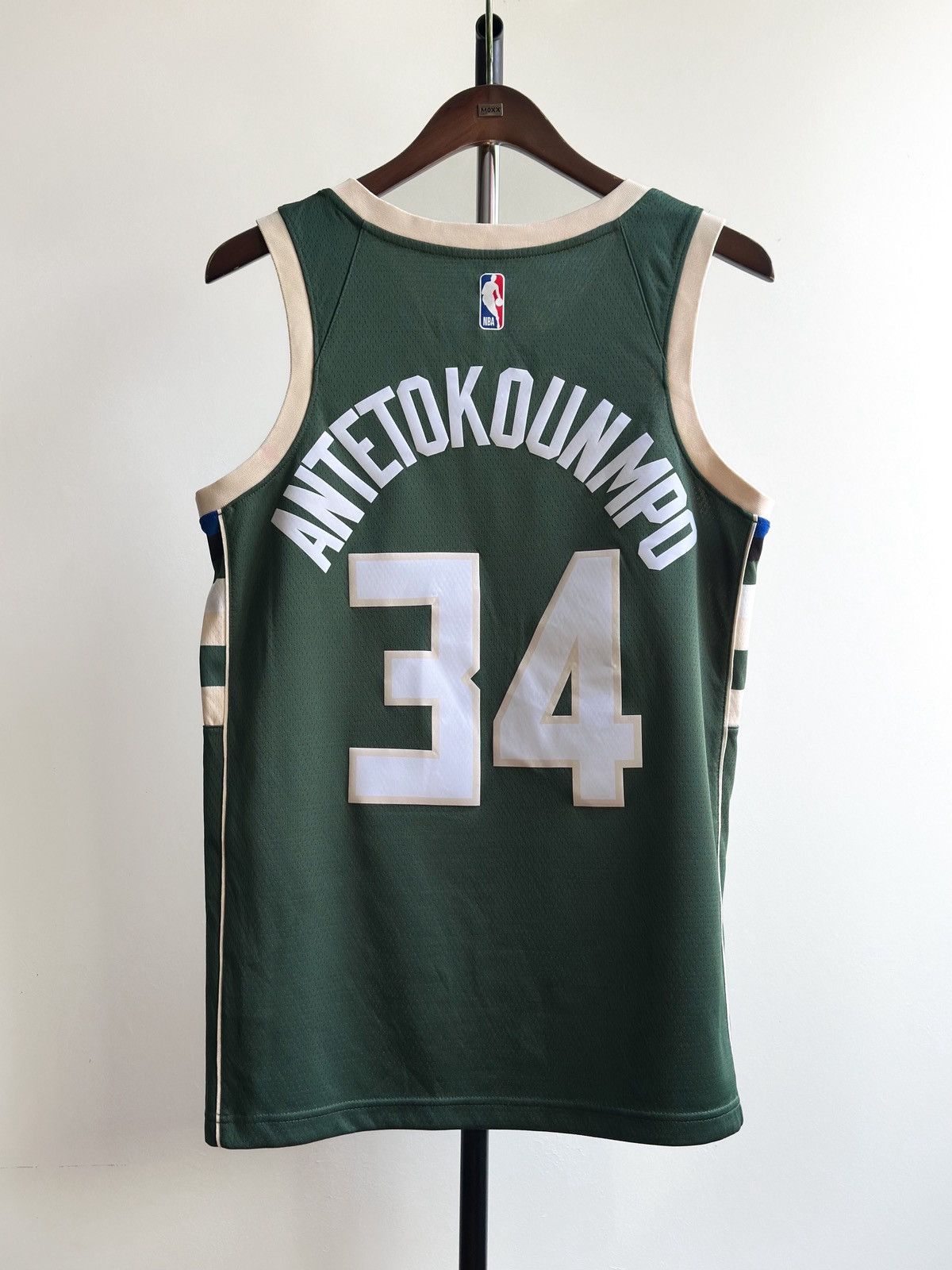 Nike Nike Giannis Antetokounmpo #34 Milwaukee Bucks NBA Jersey Size US M / EU 48-50 / 2 - 1 Thumbnail