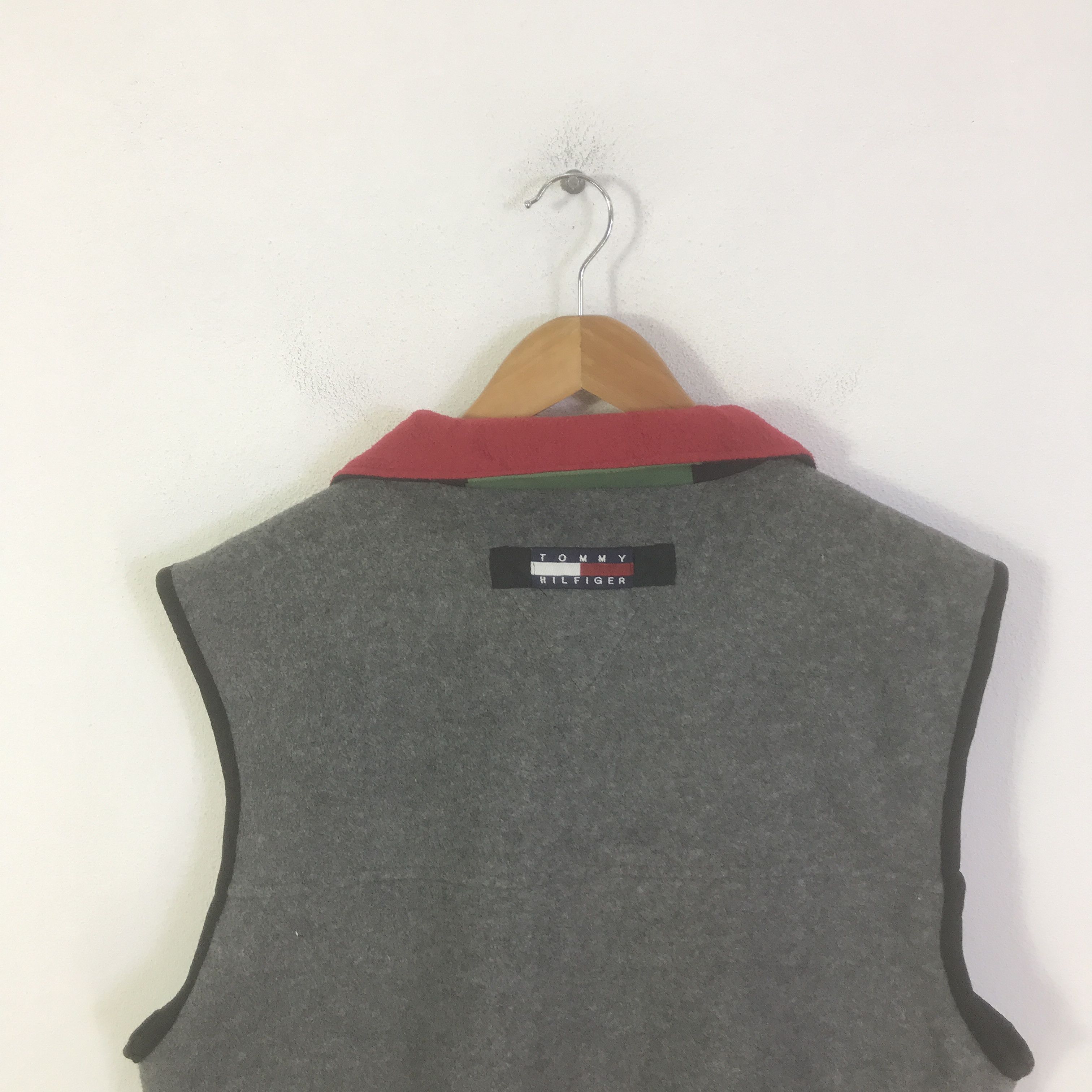 Tommy Hilfiger tommy hilfiger fleece vest K128B20 Size US L / EU 52-54 / 3 - 4 Thumbnail