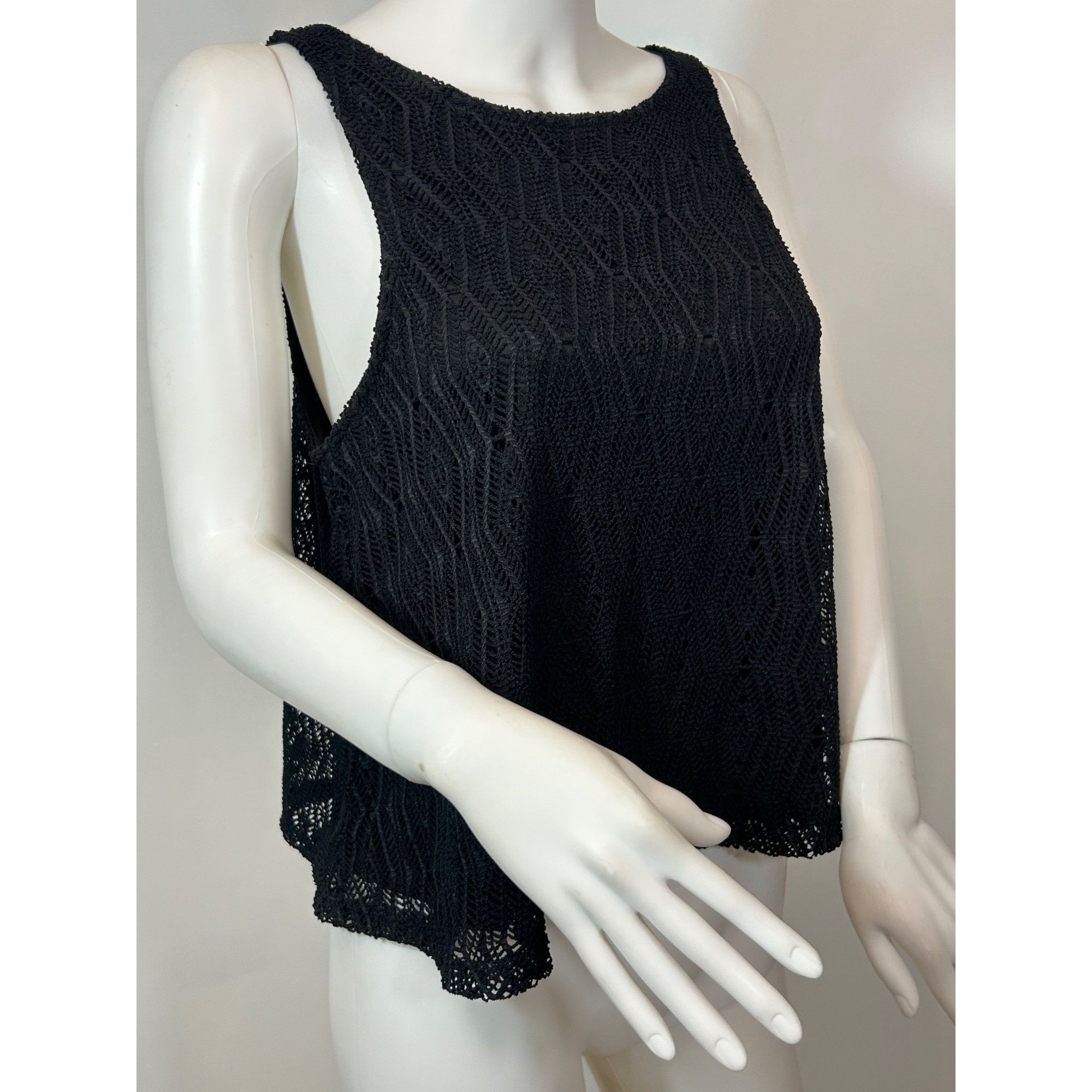 Other Love Blossom Girl Women’s Top L Black Lace Overlay Sleeveles Size L / US 10 / IT 46 - 5 Thumbnail