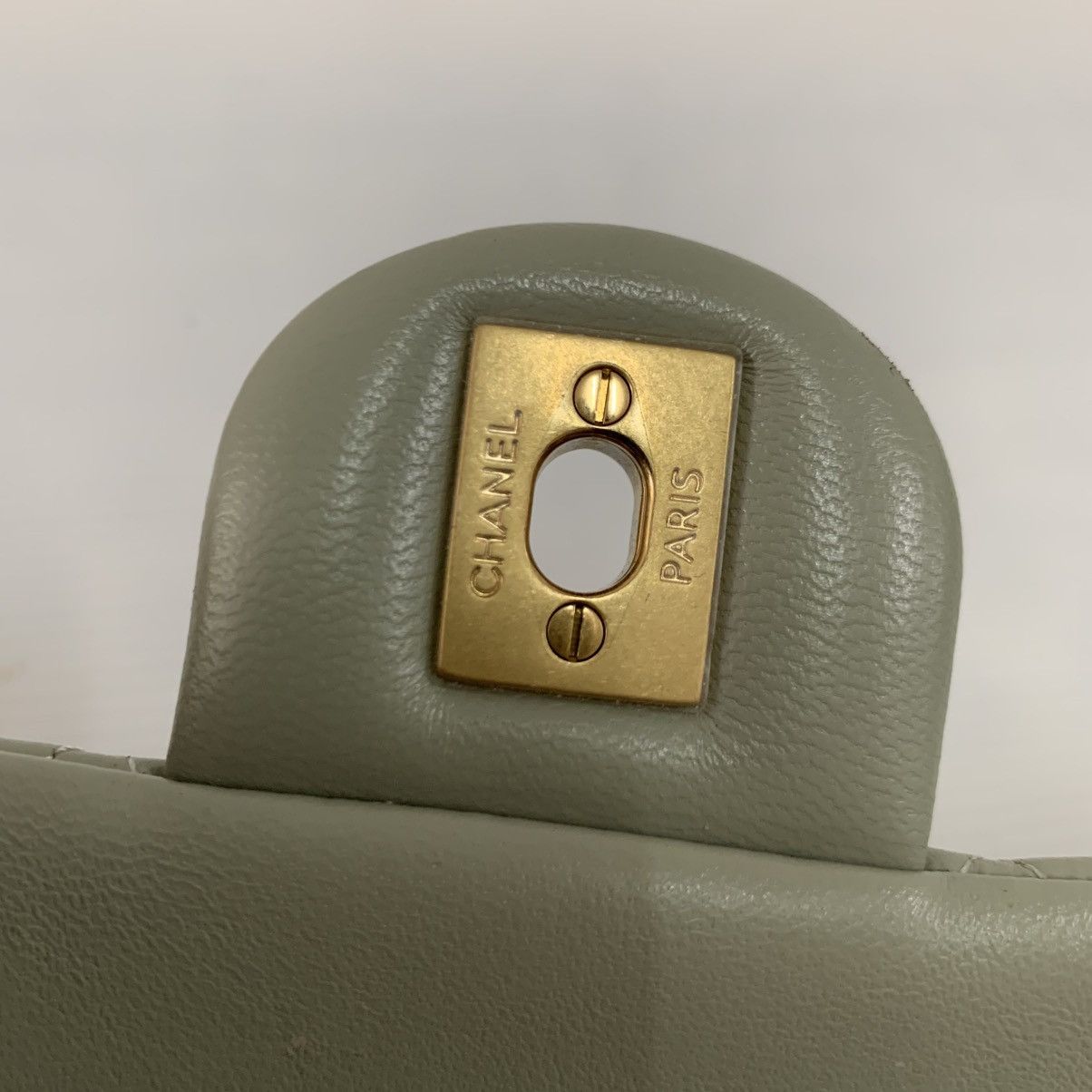 Chanel Chanel Lambskin Quilted Mini Pearl Crush Flap Green Size ONE SIZE - 11 Thumbnail