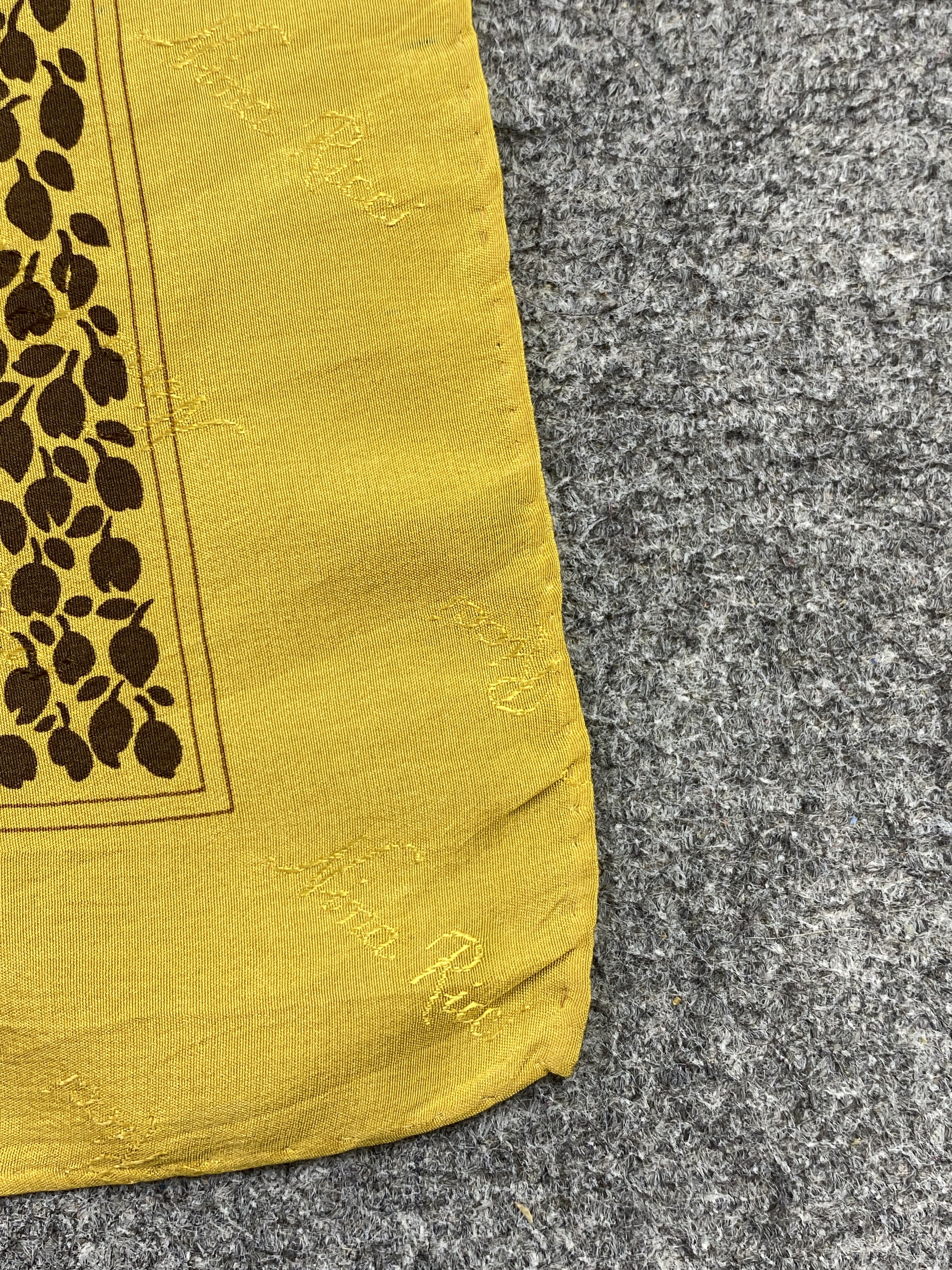 Other Vintage Nina Ricci Leopard Print Silk Scarf SN0270 Size ONE SIZE - 5 Thumbnail
