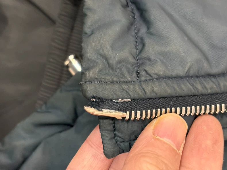 Prada Prada Down Jacket with Some Flaws -2505 Size US L / EU 52-54 / 3 - 6 Thumbnail