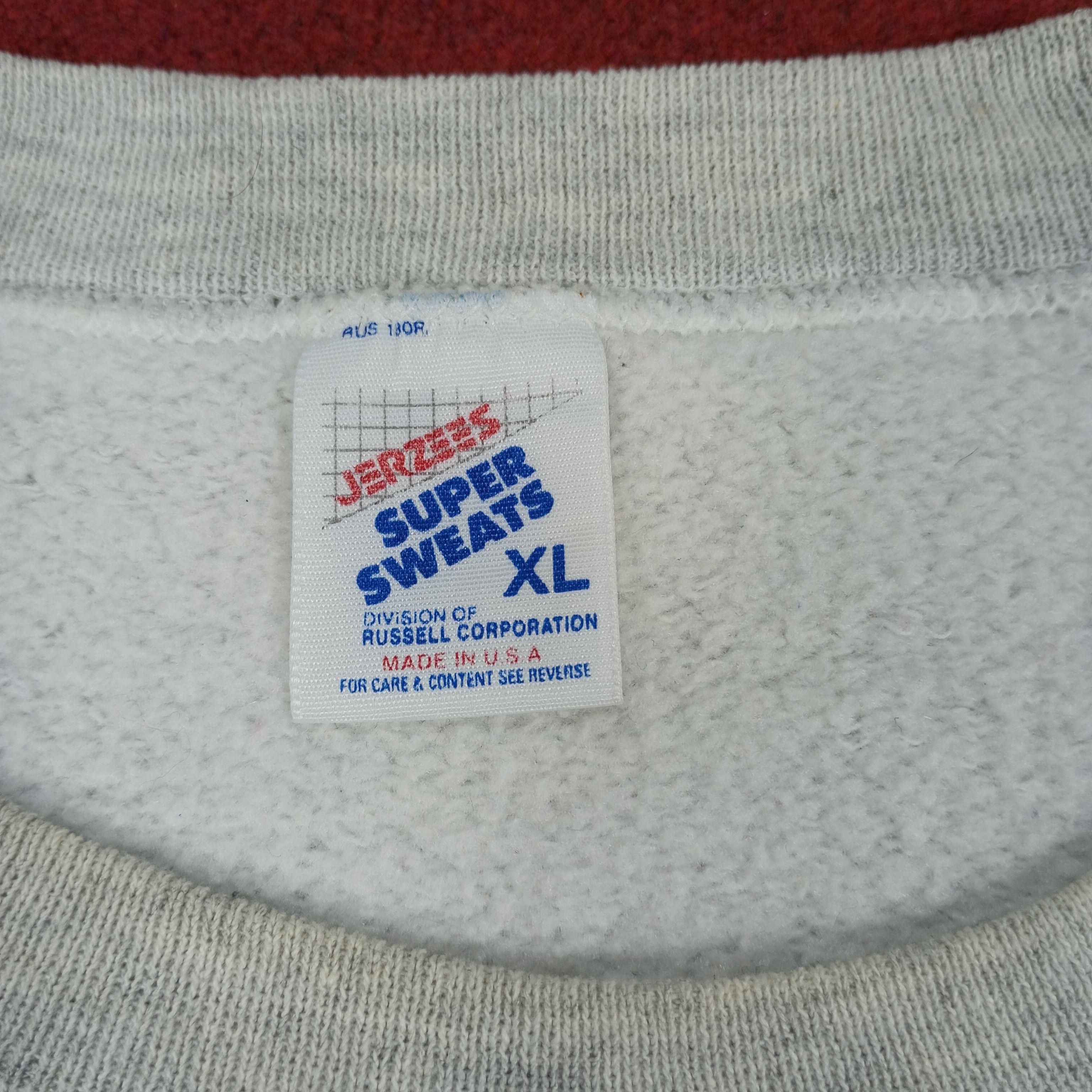 Vintage Leo Lions Center Embroidery Design Streetwear Sweatshirt Size US XL / EU 56 / 4 - 7 Thumbnail