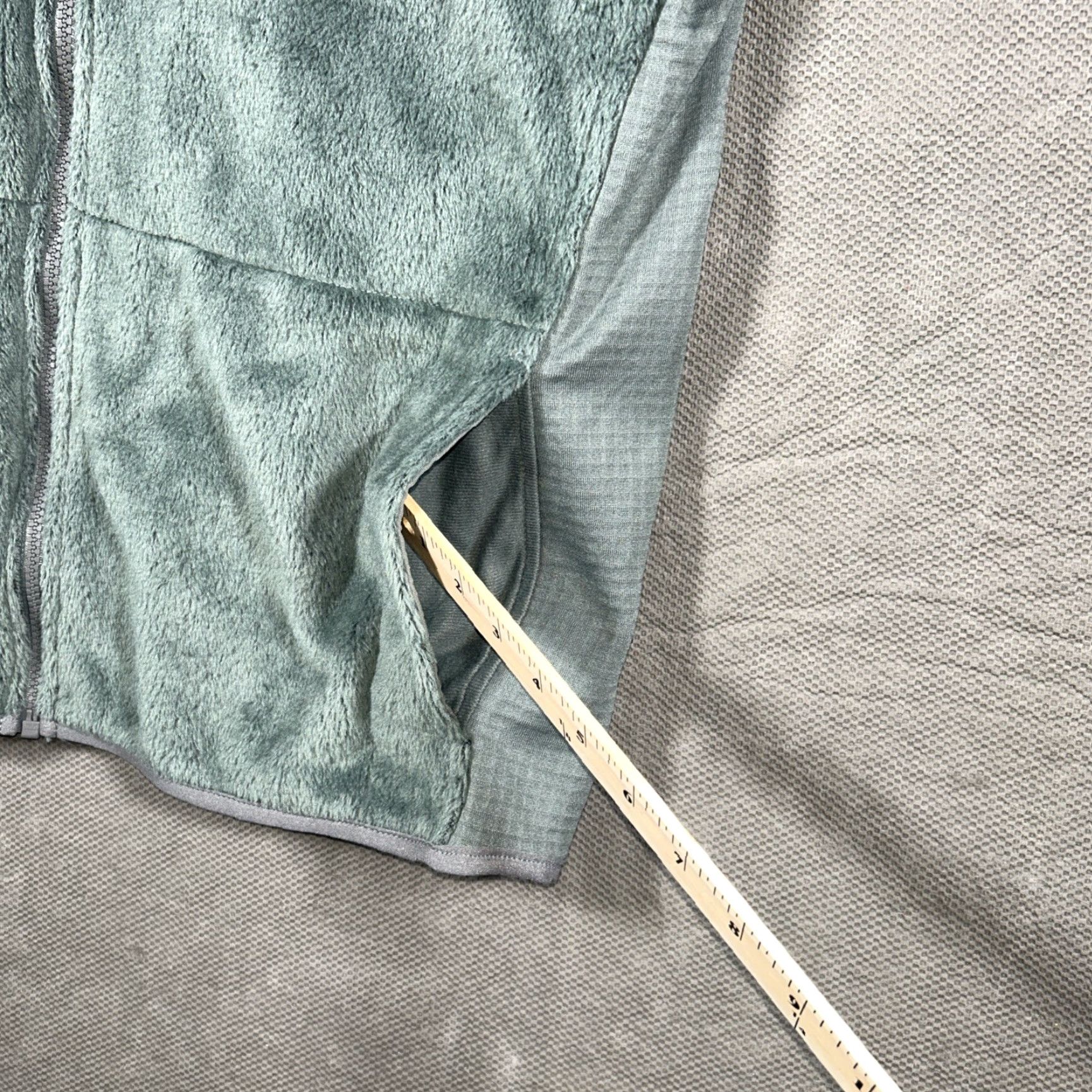 Vintage Polartec Gen III Mens Cold Weather Jacket Green Solid Full Zip M Reg Fleece Size US M / EU 48-50 / 2 - 6 Thumbnail