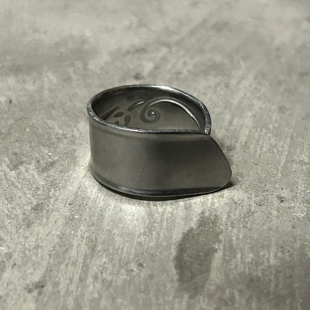 Vintage Custom 1/1 Silver Ring Size ONE SIZE - 5 Thumbnail