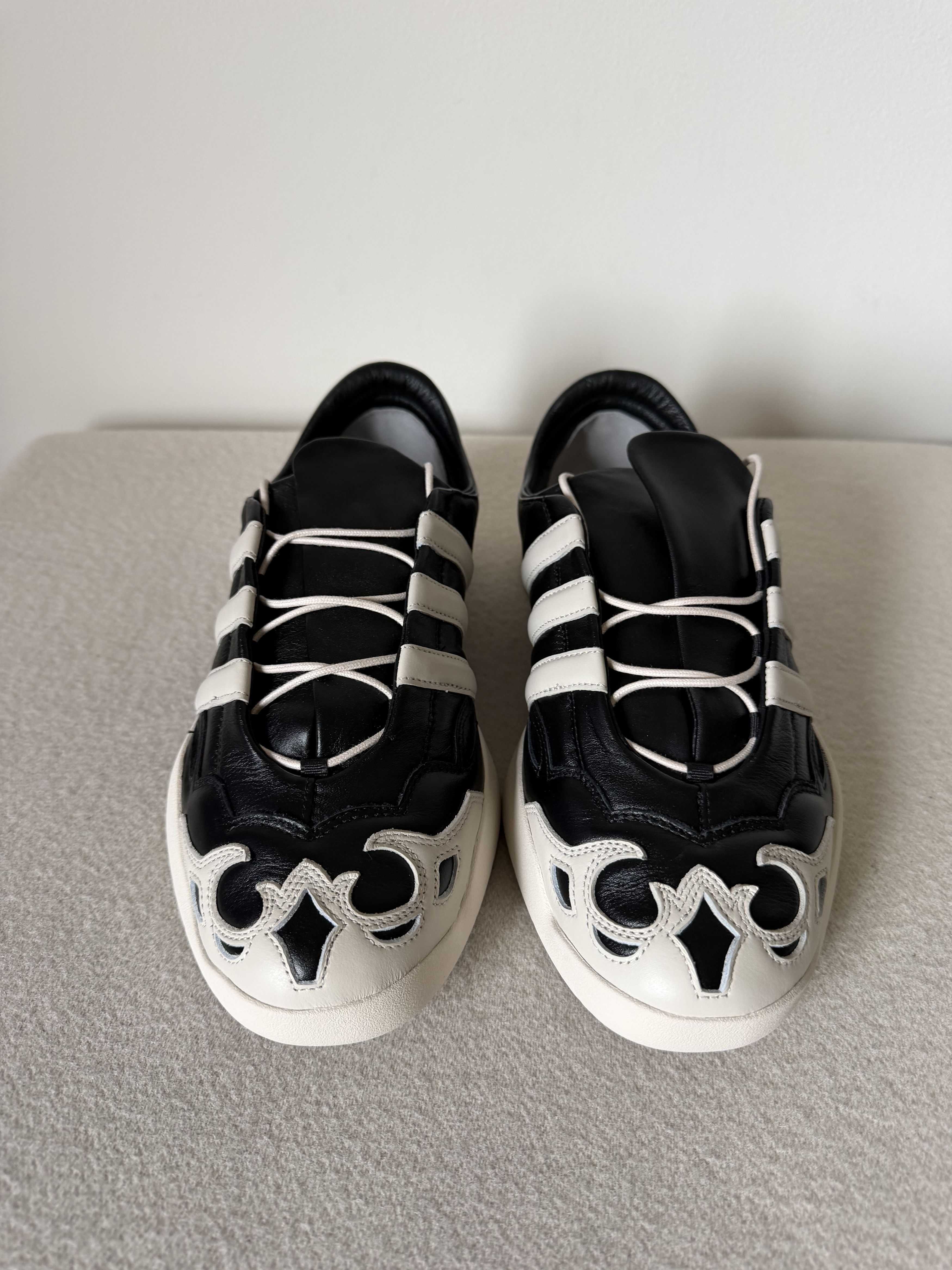 Adidas × Y-3 Adidas Y-3 Regu 2002 in Black Size US 9 / EU 42 - 4 Thumbnail
