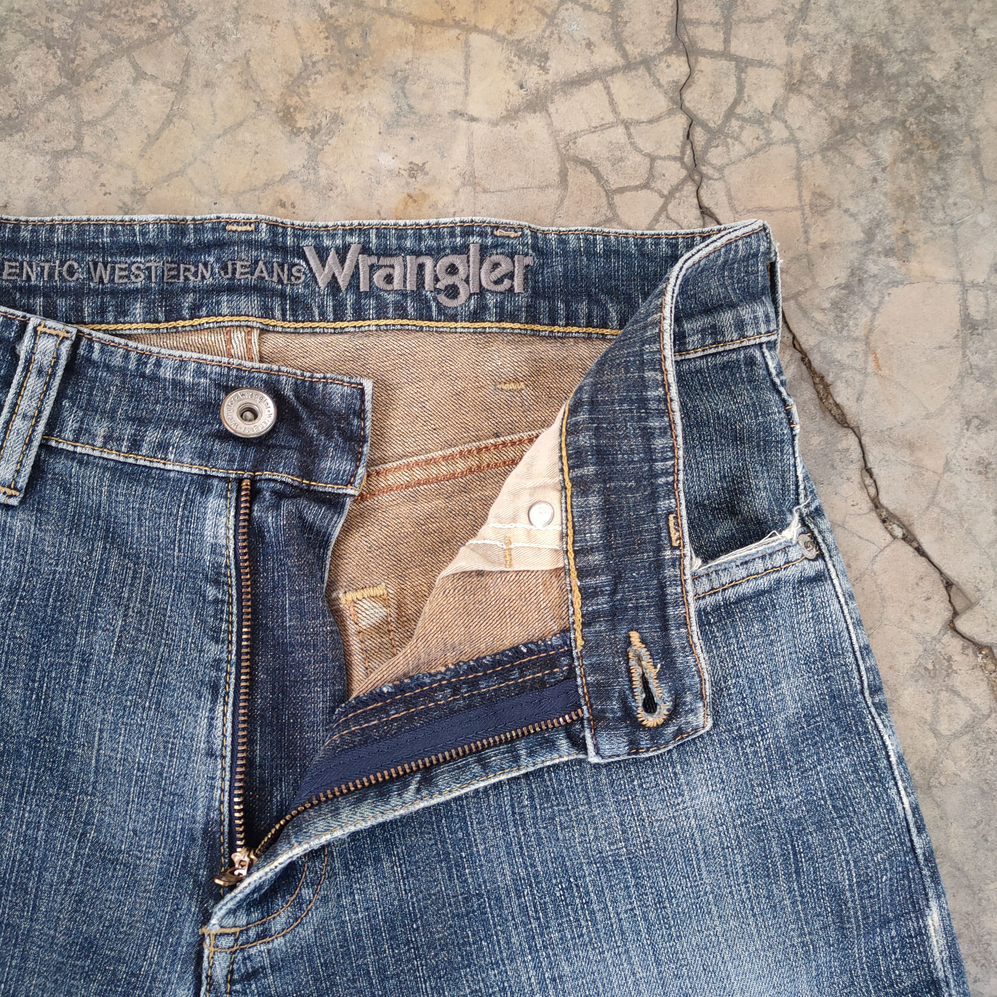 Wrangler W30 VINTAGE WRANGLER FADED DISTRESSED JEAN DENIM PANTS Size US 30 / EU 46 - 7 Thumbnail