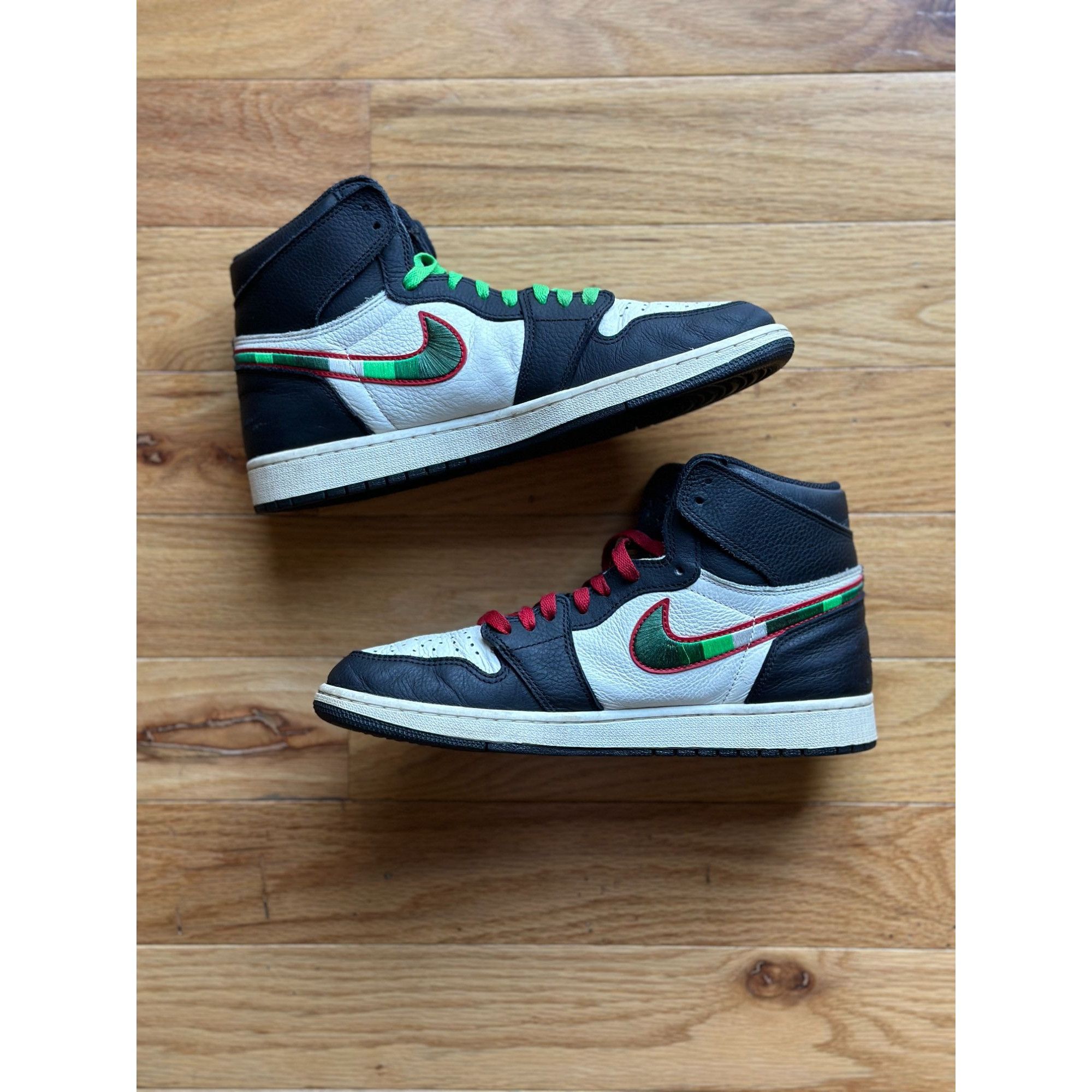 Nike NIKE AIR JORDAN 1 RETRO HIGH OG SPORTS ILLUSTRATED, A STAR I Size US 11 / EU 44 - 2 Thumbnail