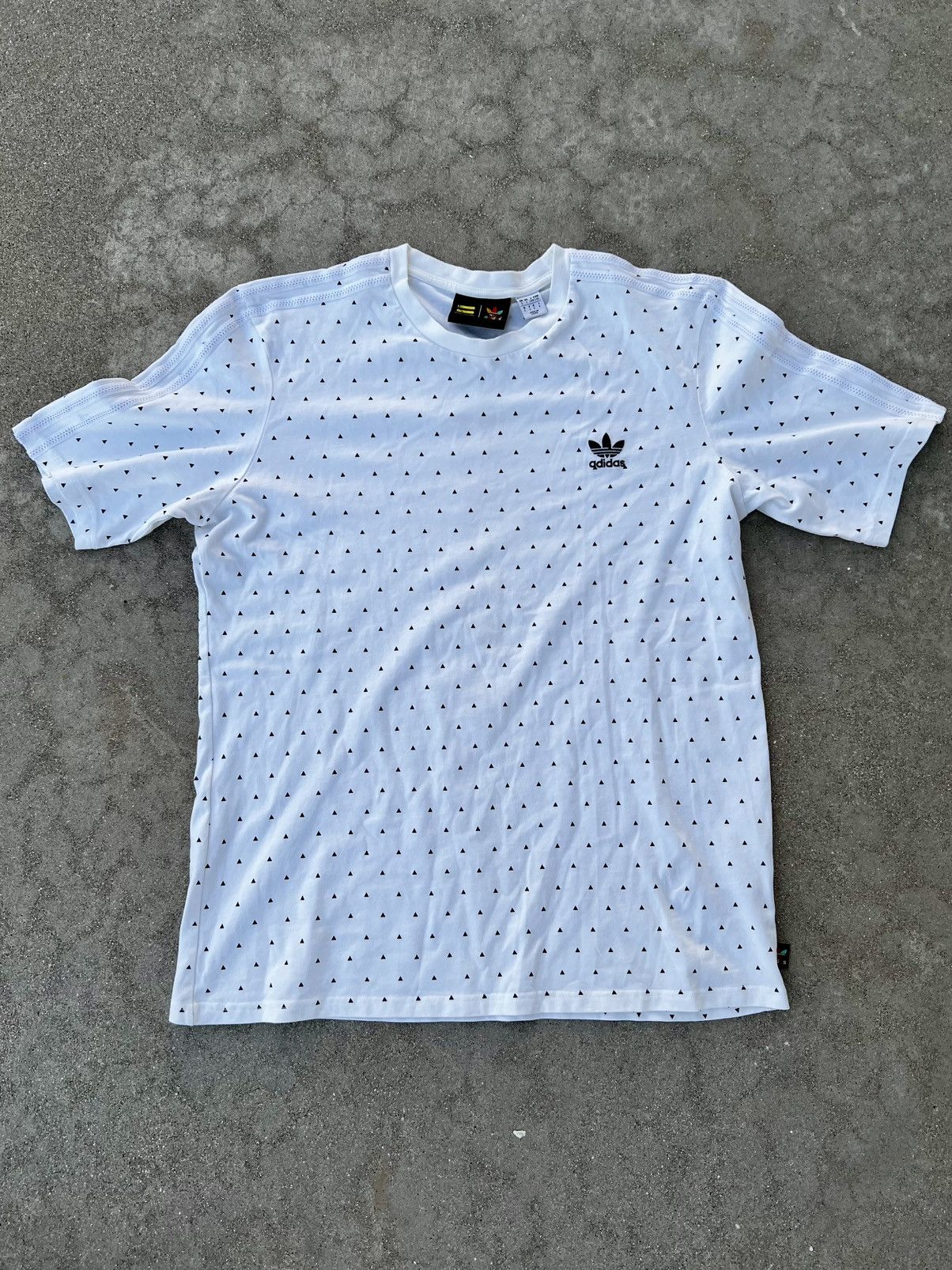 Adidas × Japanese Brand × Pharrell adidas Originals x Pharrell Williams “Human Race” T-Shirt Size US L / EU 52-54 / 3 - 1 Thumbnail